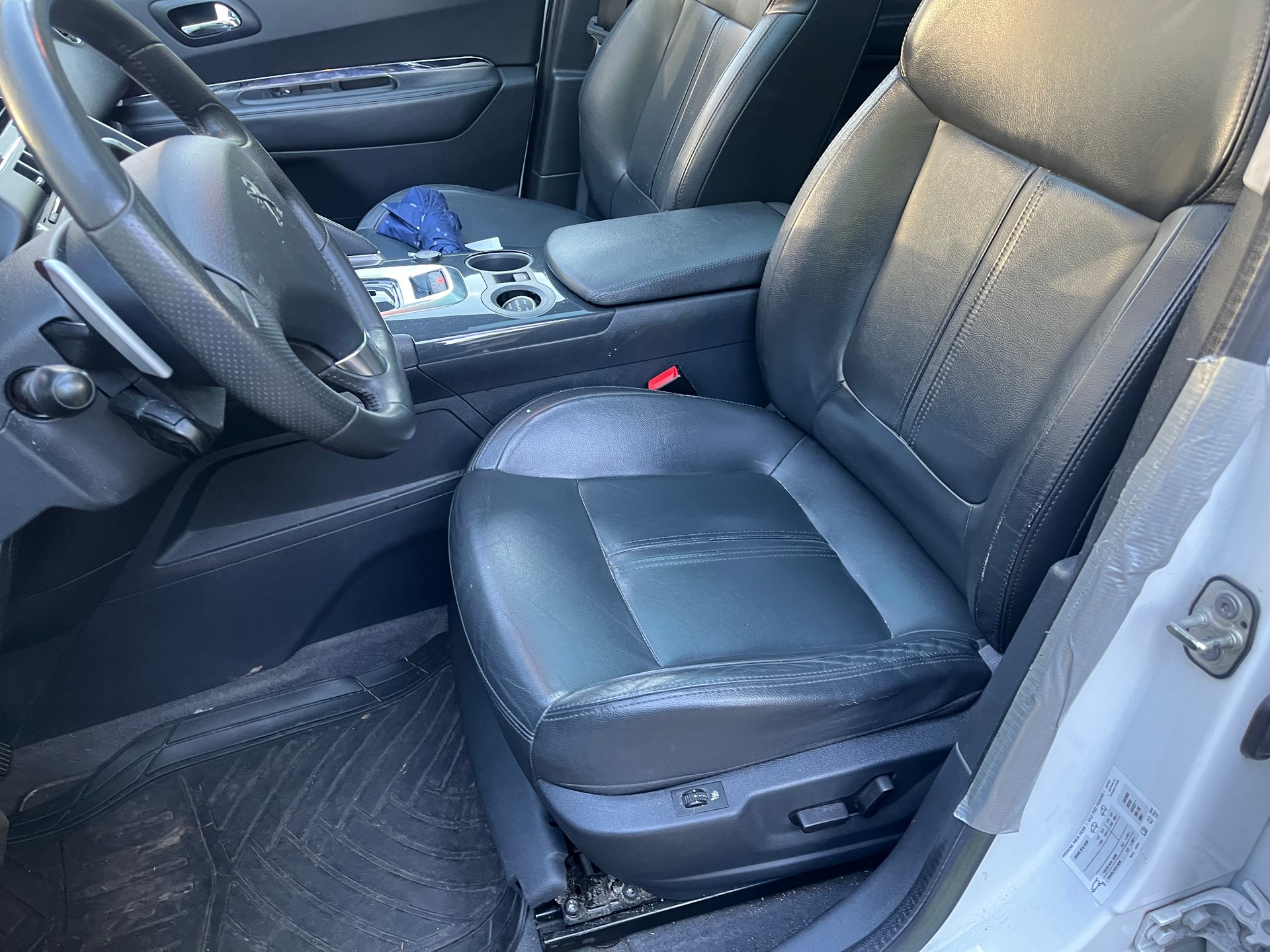 PEUGEOT 3008 HYbrid4 2.0 HDI EGS6-image-8