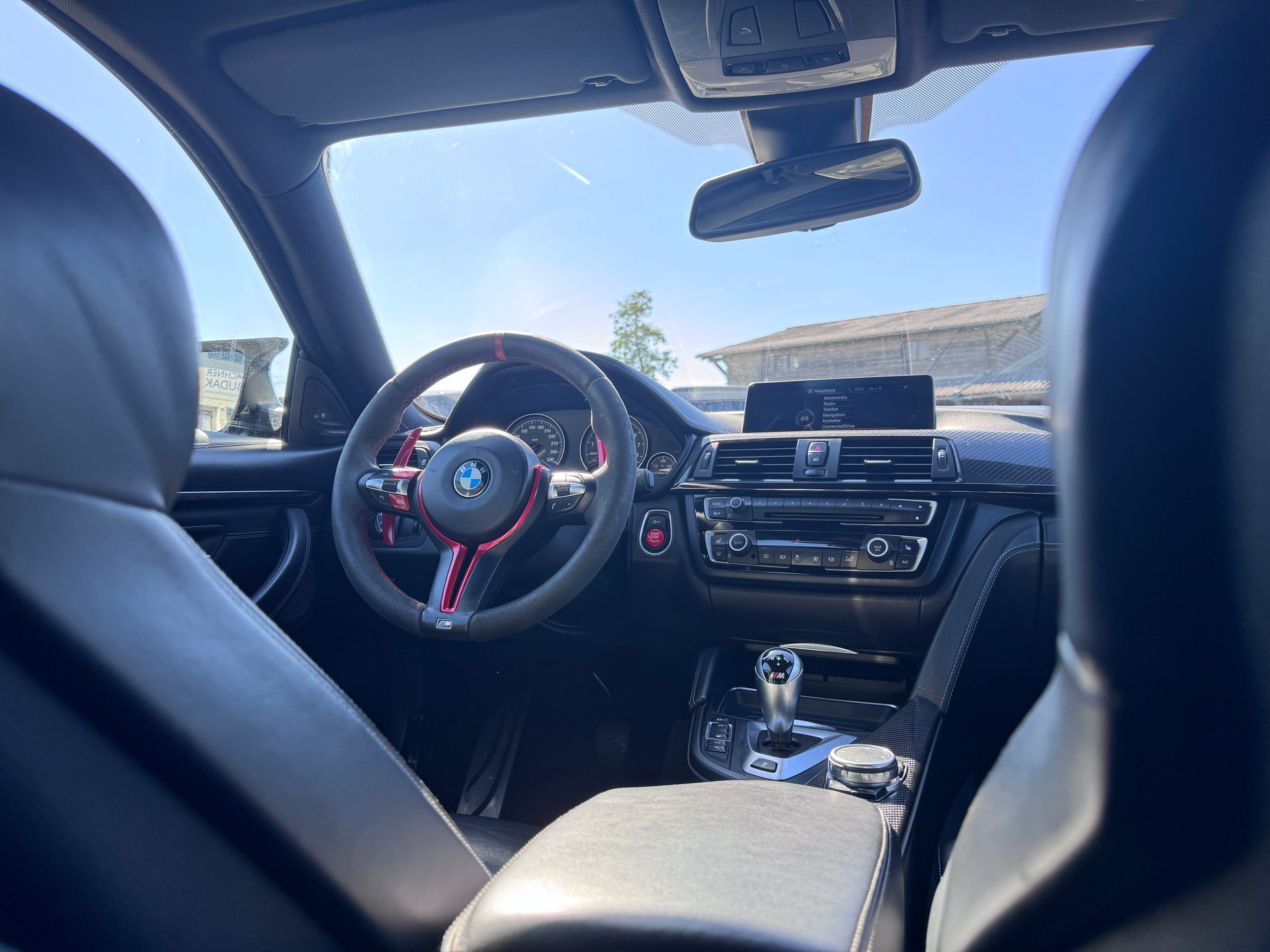 BMW M4 Coupé DKG-image-10