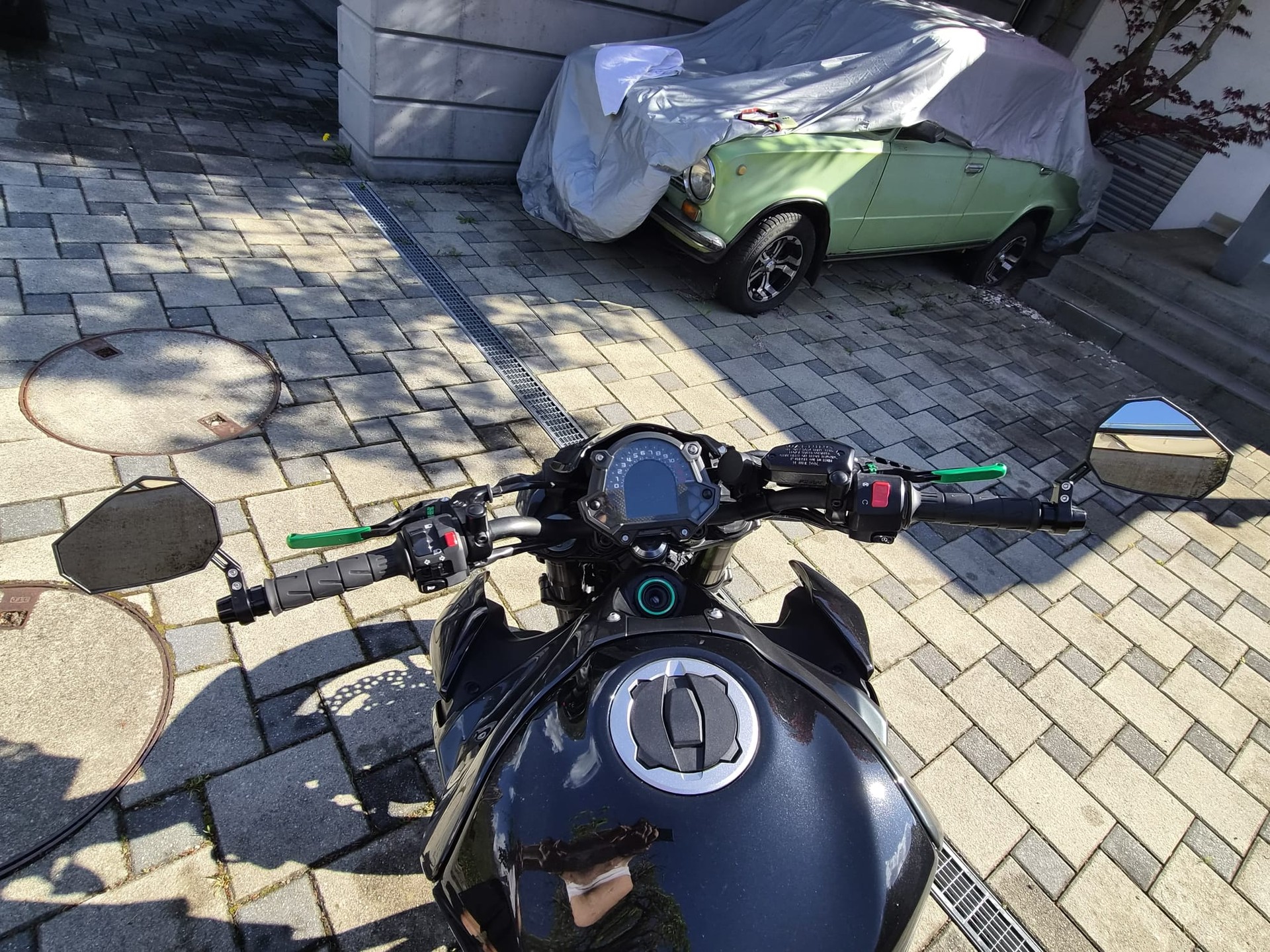 KAWASAKI Z 900-image-7