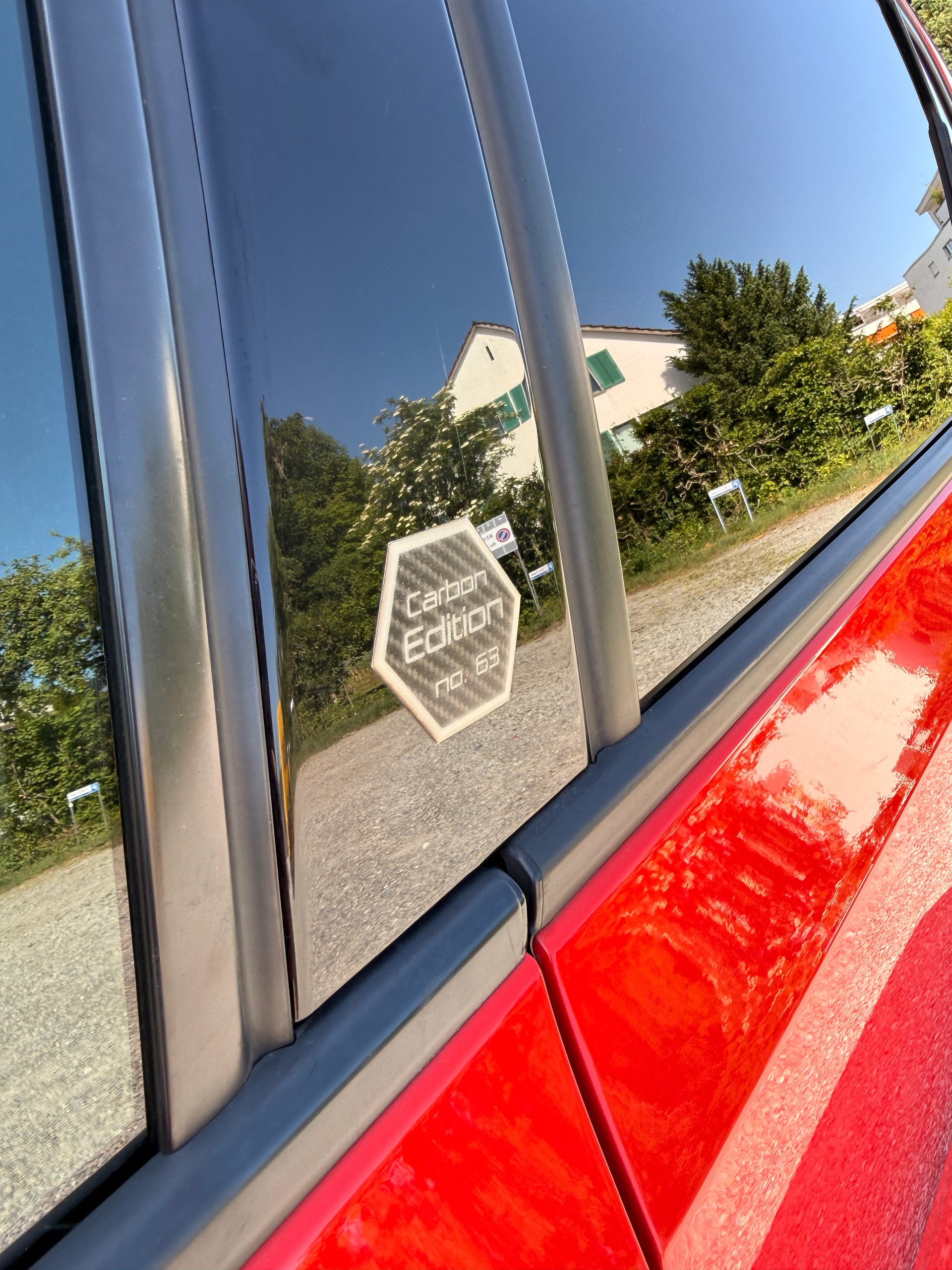 VW 1.4 TSI GTI Carbon Ed. DSG-image-4