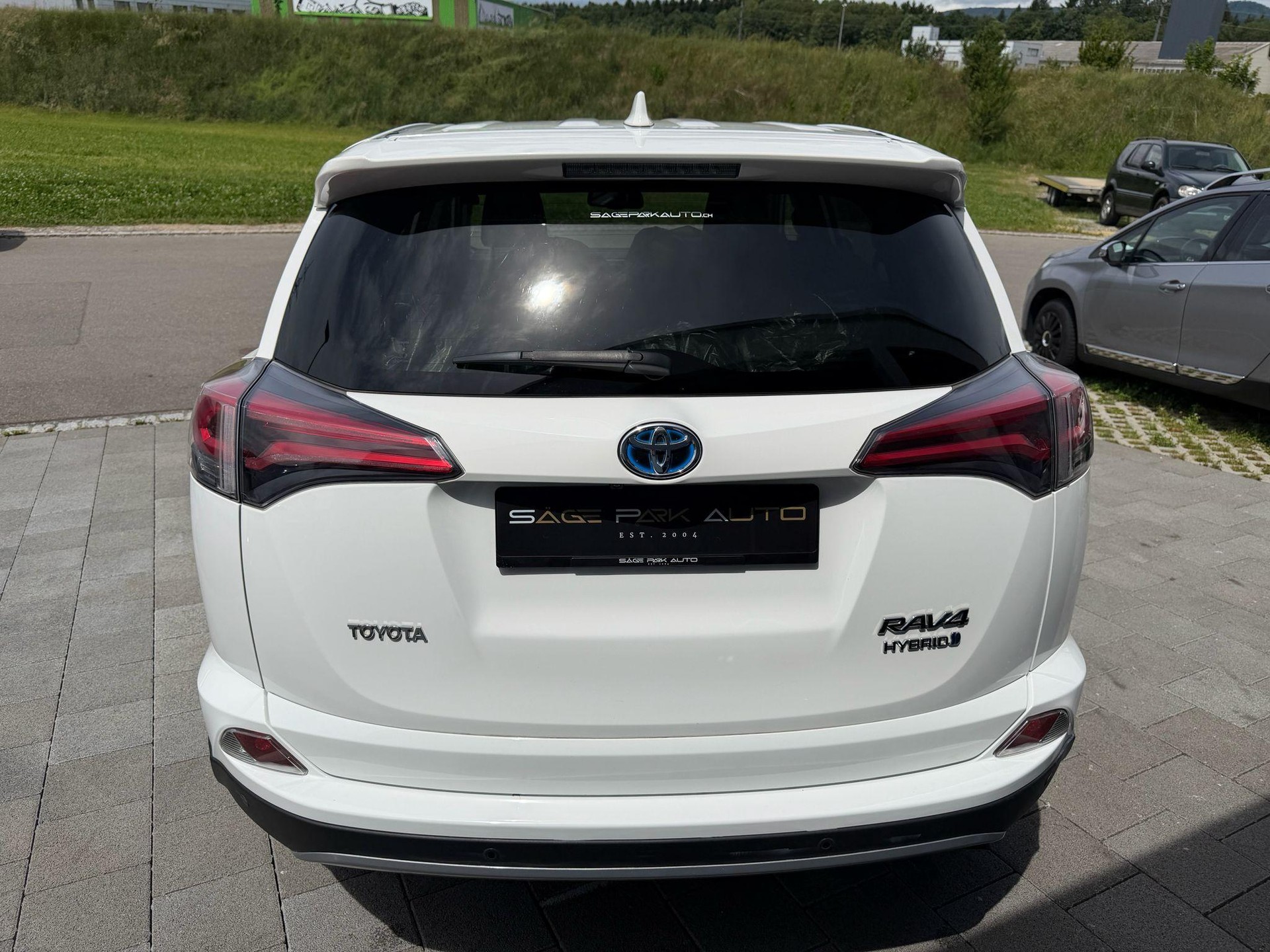 TOYOTA RAV4 2.5 HSD Trend-image-5