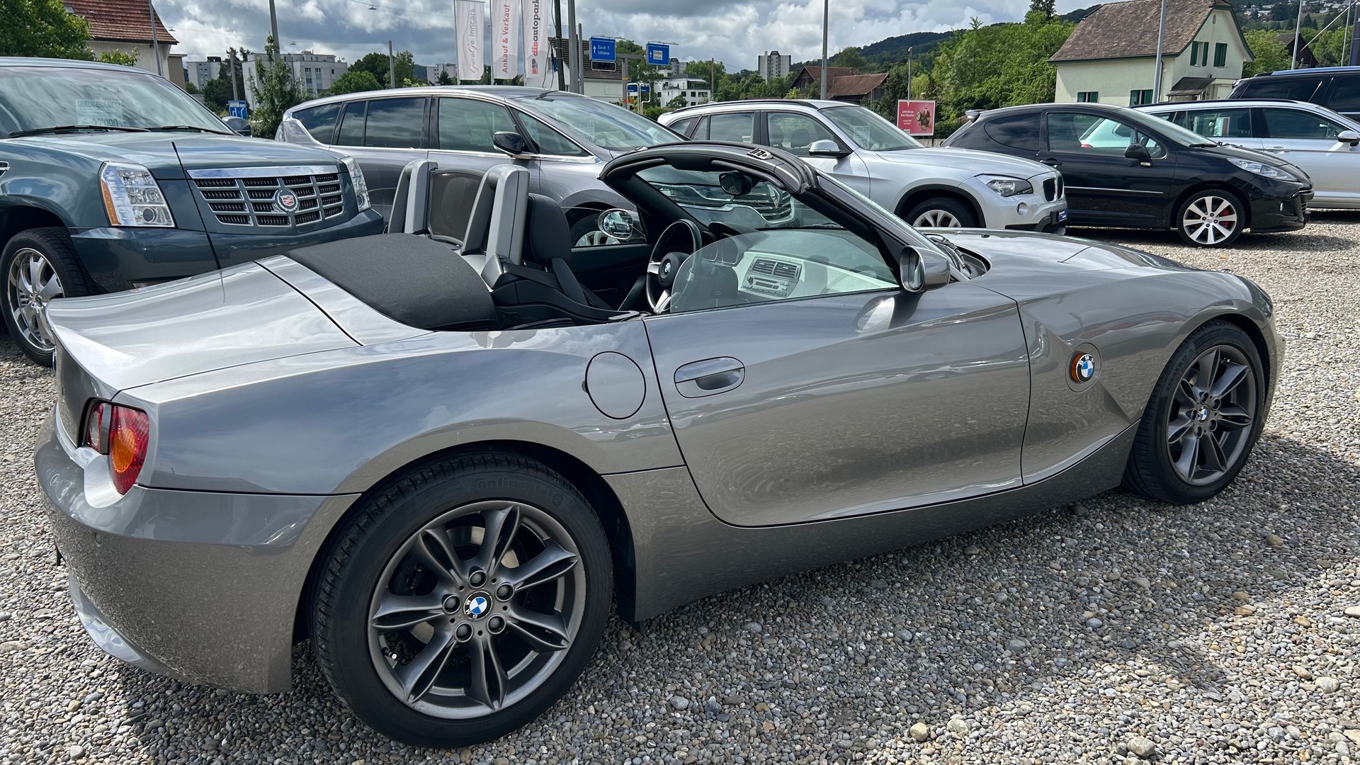 BMW Z4 2.5i Roadster-image-19