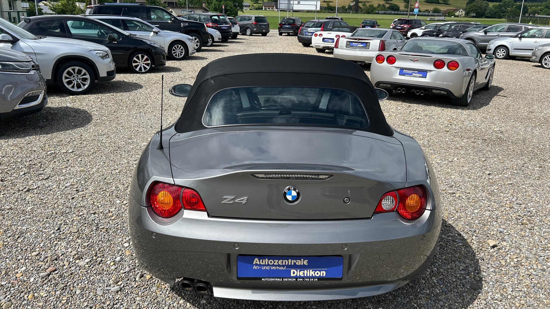 BMW Z4 2.5i Roadster-image-22