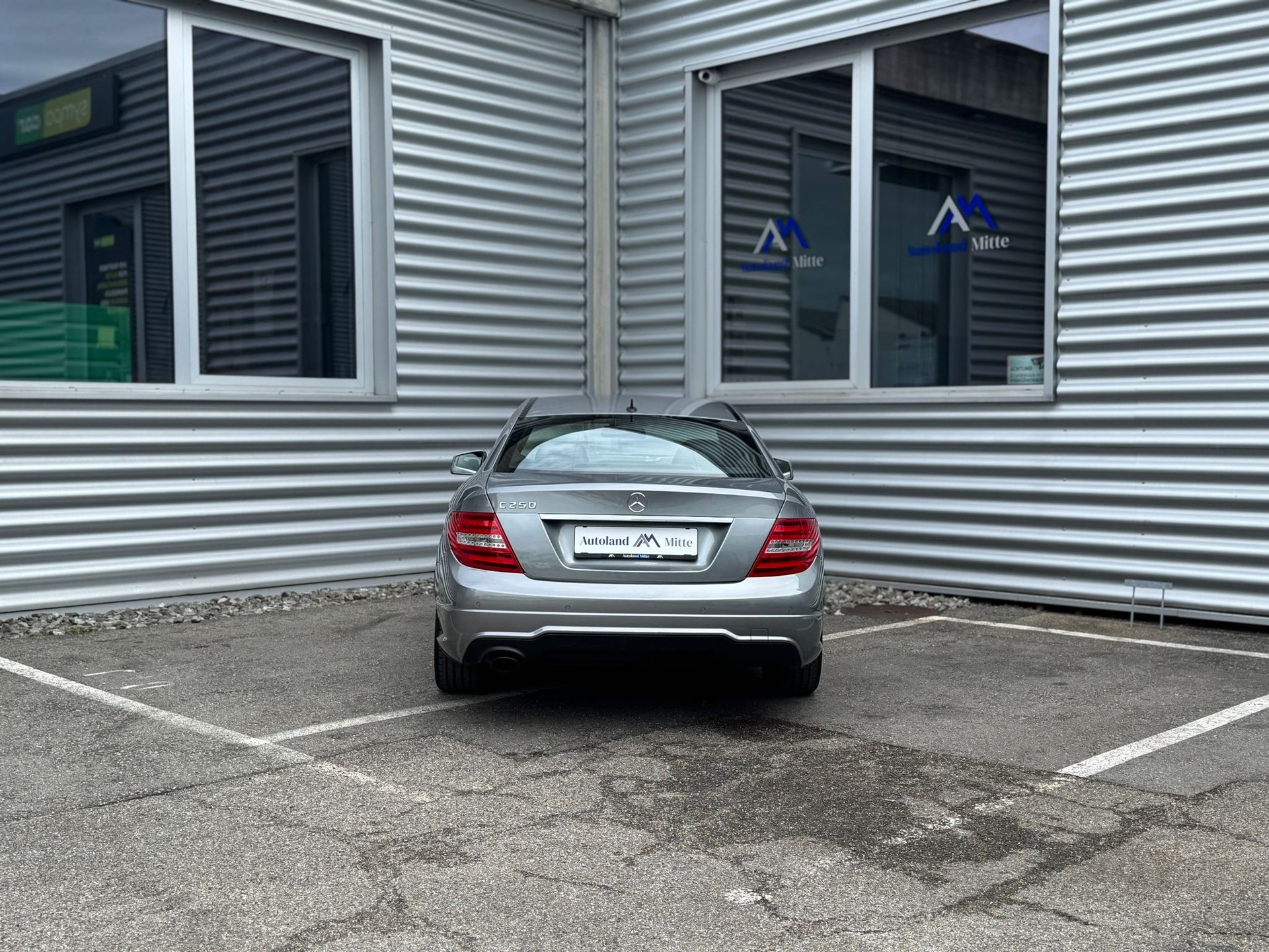 MERCEDES-BENZ C 250 Coupé 7G-Tronic-showroom-element-3