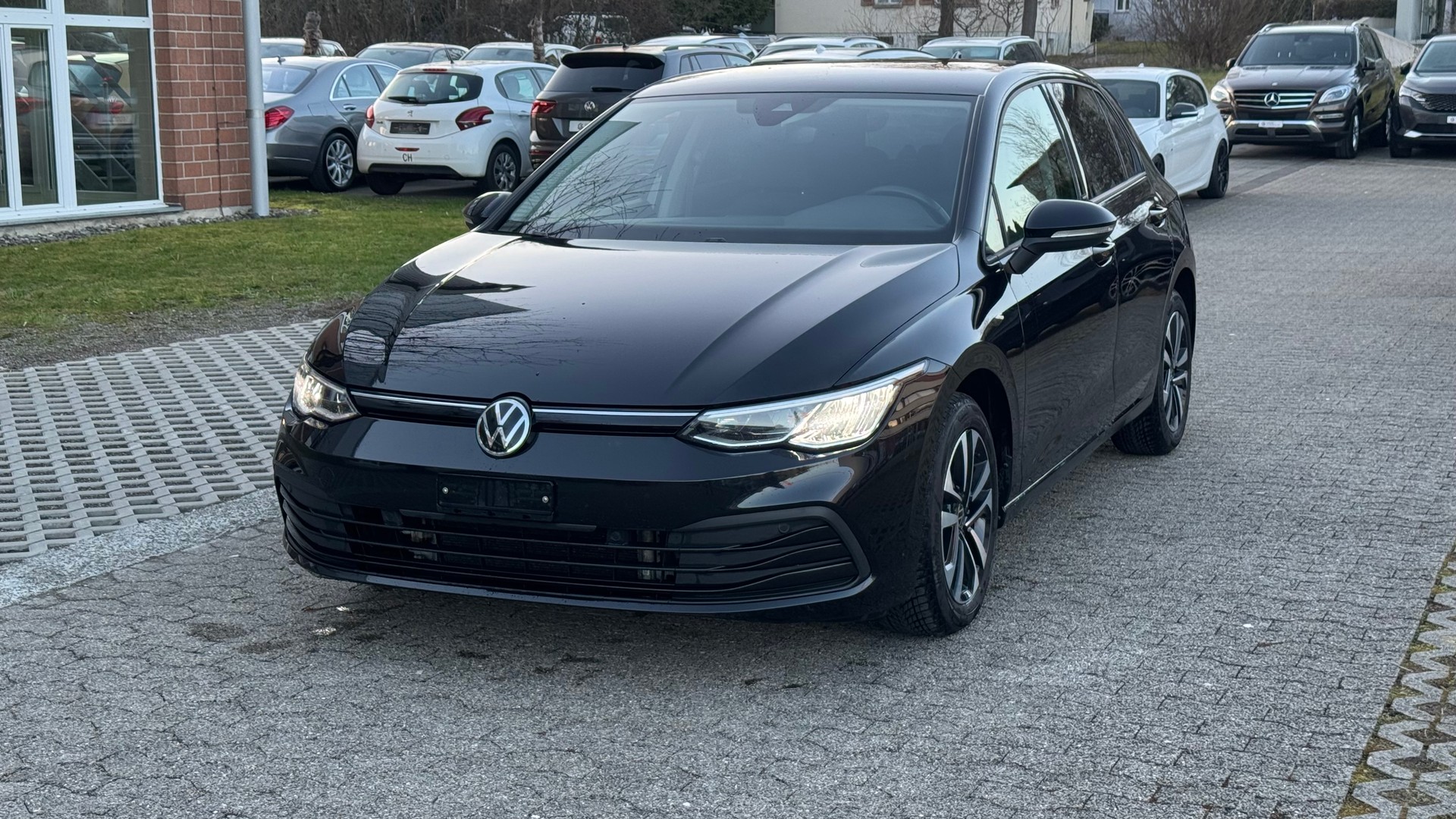 VW Golf 2.0 TDI Style DSG-image-1