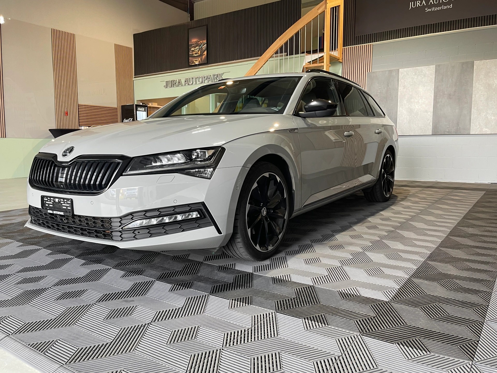 SKODA Superb Combi 2.0 TDi SportLine 4x4 DSG