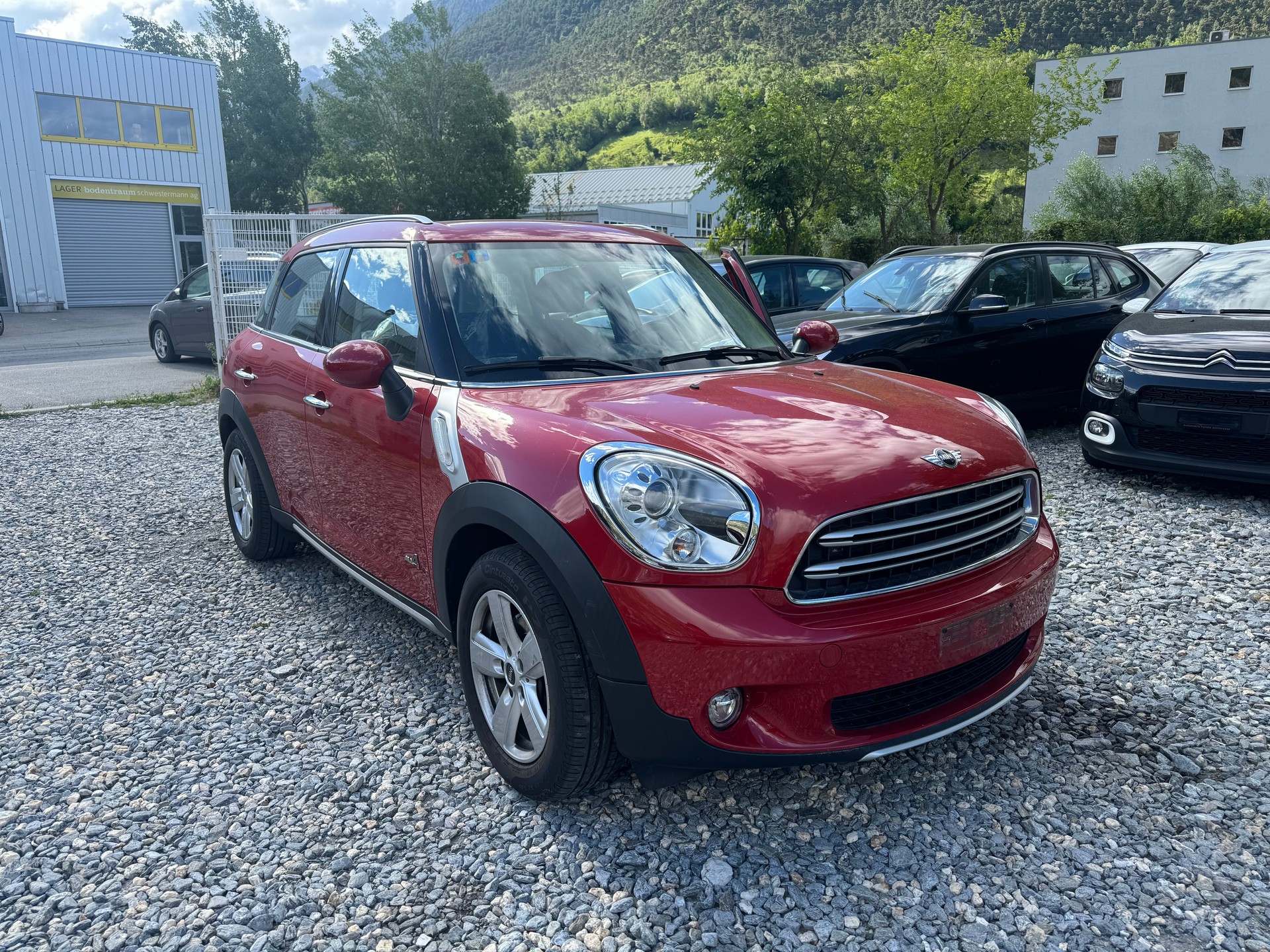 MINI Countryman Cooper ALL4 by Burton Steptronic-image-0