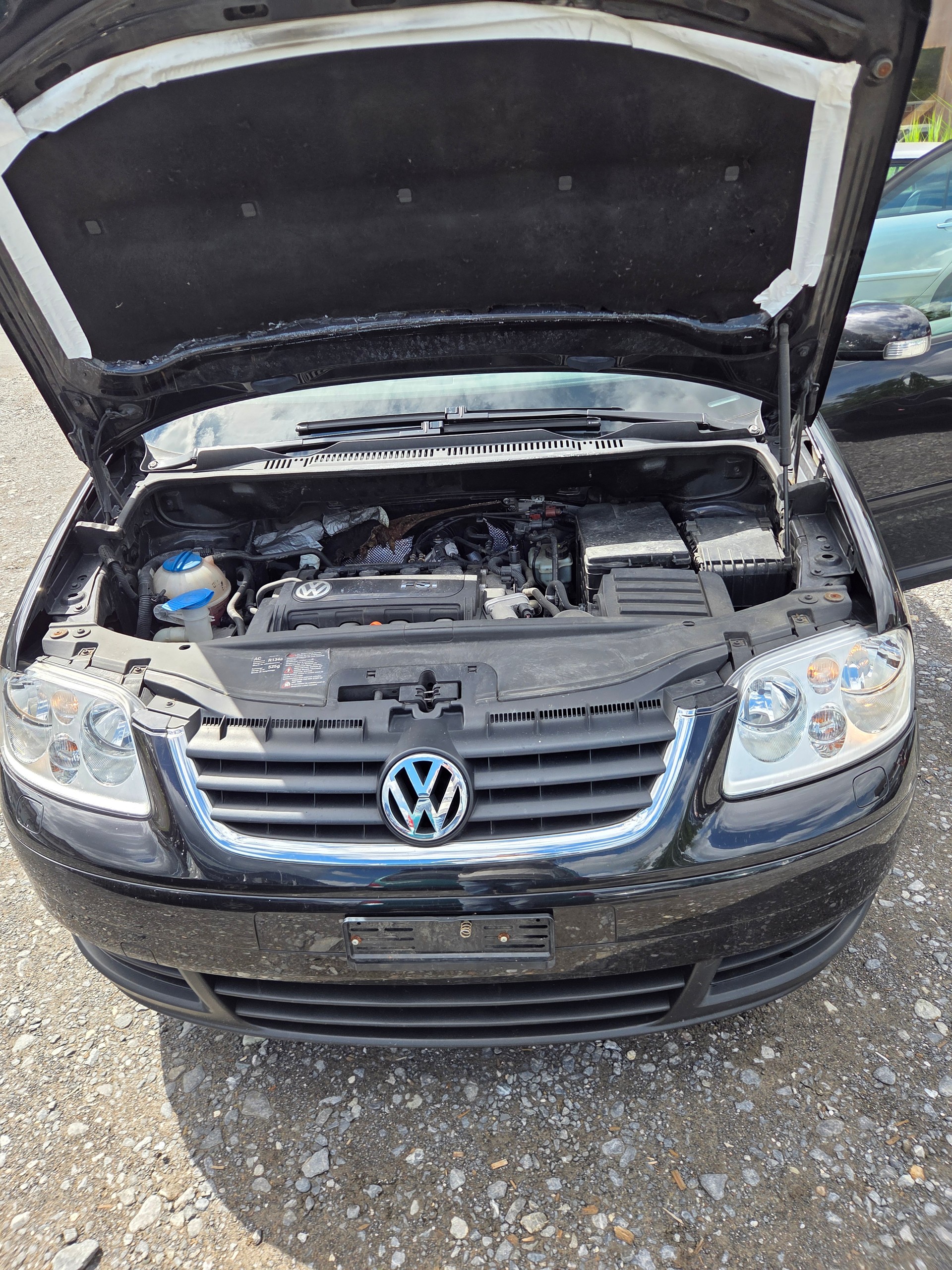 VW Touran 2.0 FSI Highline-image-9