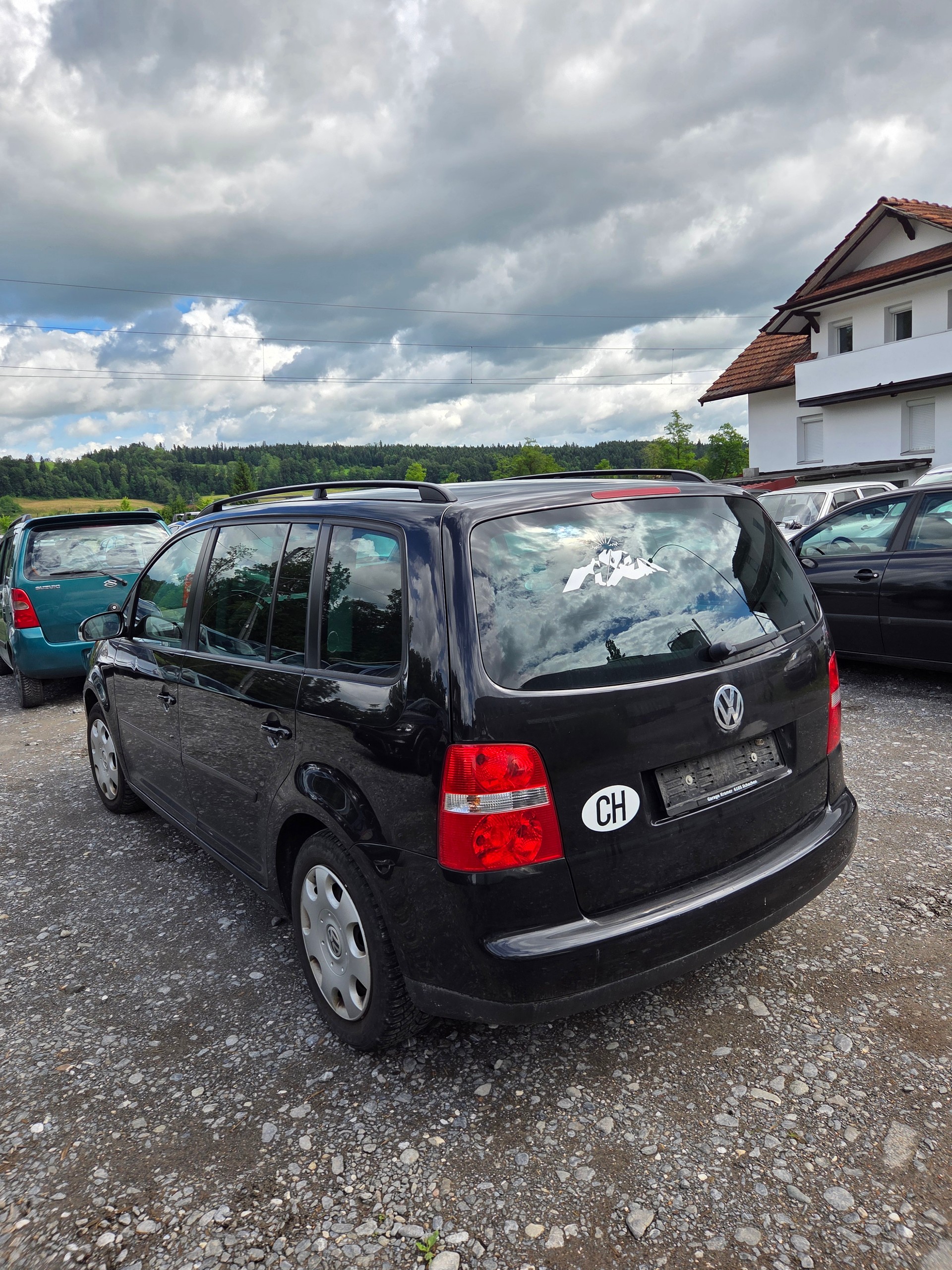 VW Touran 2.0 FSI Highline-image-3