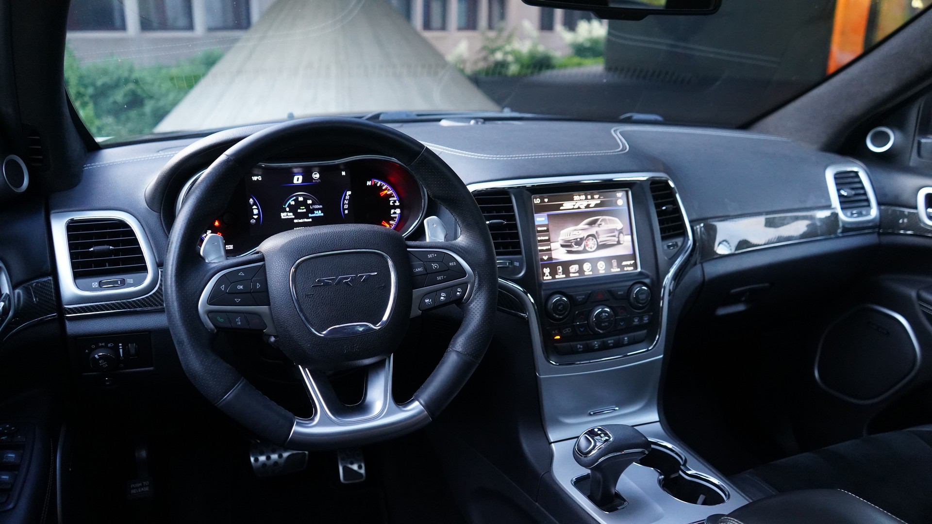 JEEP Grand Cherokee 6.4 V8 HEMI SRT8 Automatic-image-8