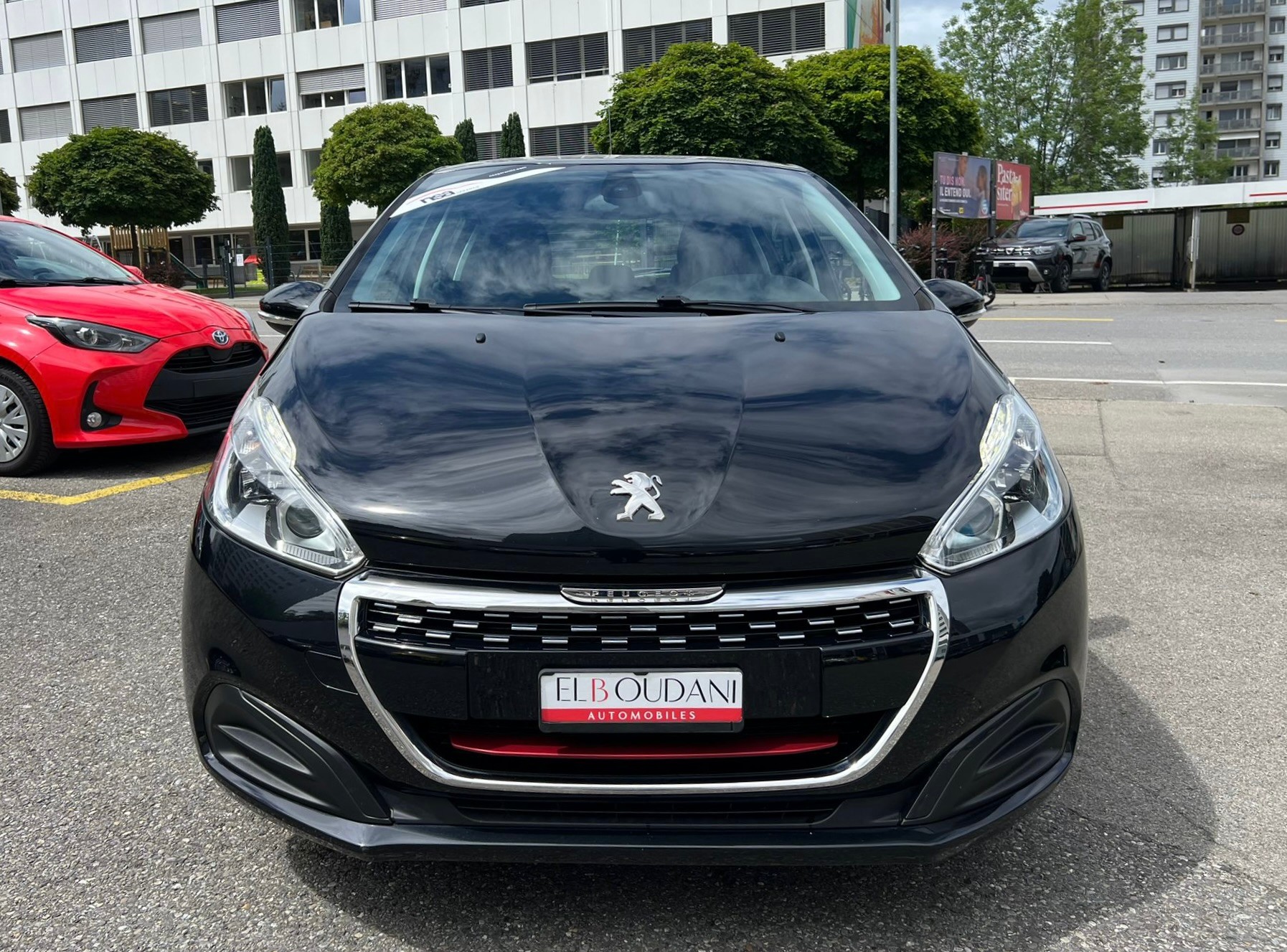 PEUGEOT 208 1.2 PureTech Active-image-1