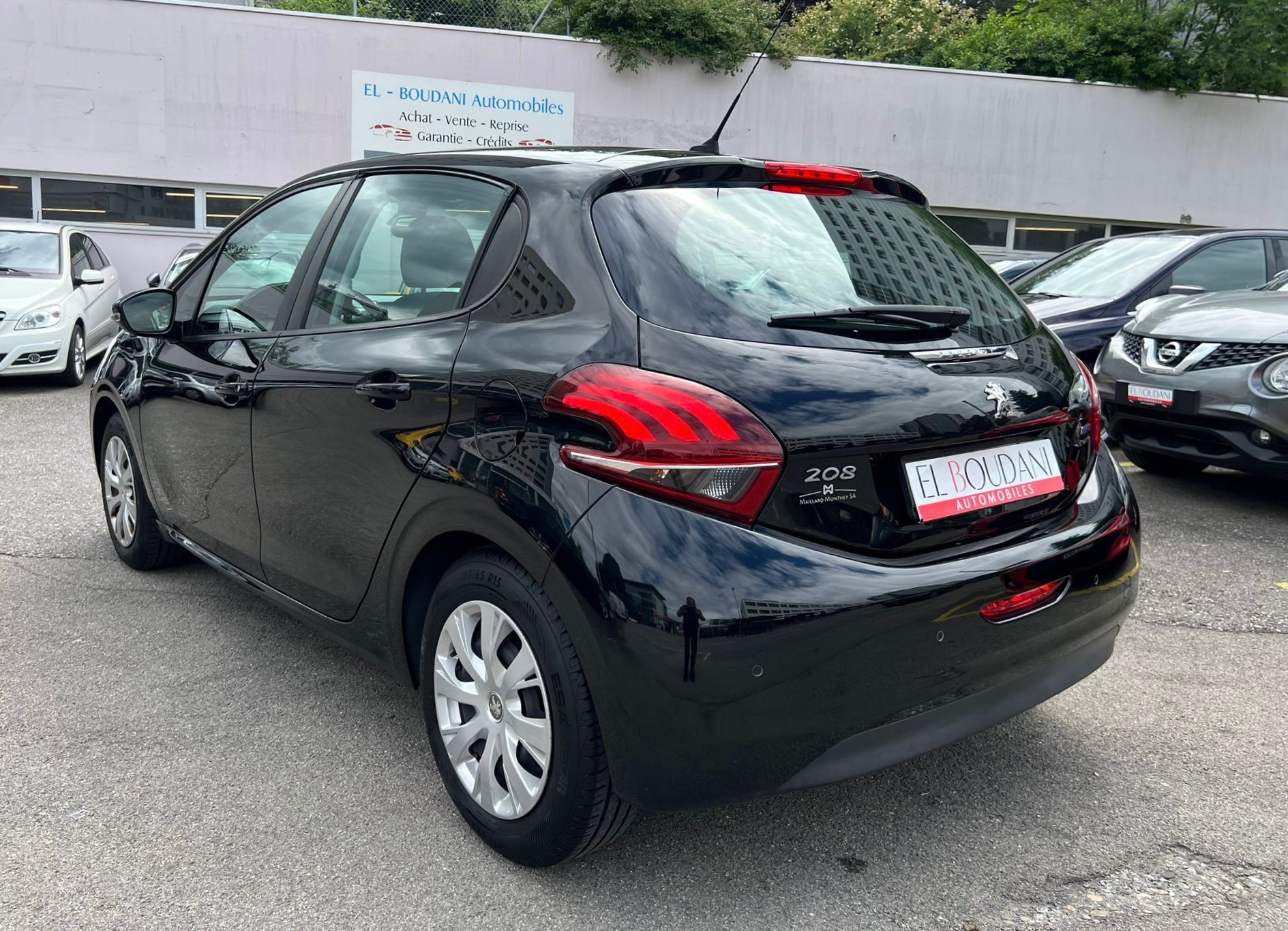 PEUGEOT 208 1.2 PureTech Active-image-3