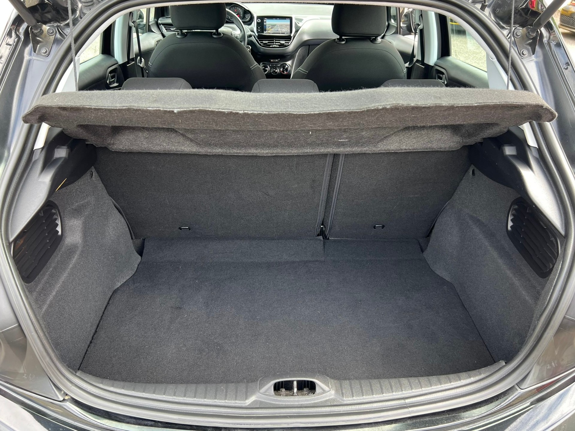 PEUGEOT 208 1.2 PureTech Active-image-11