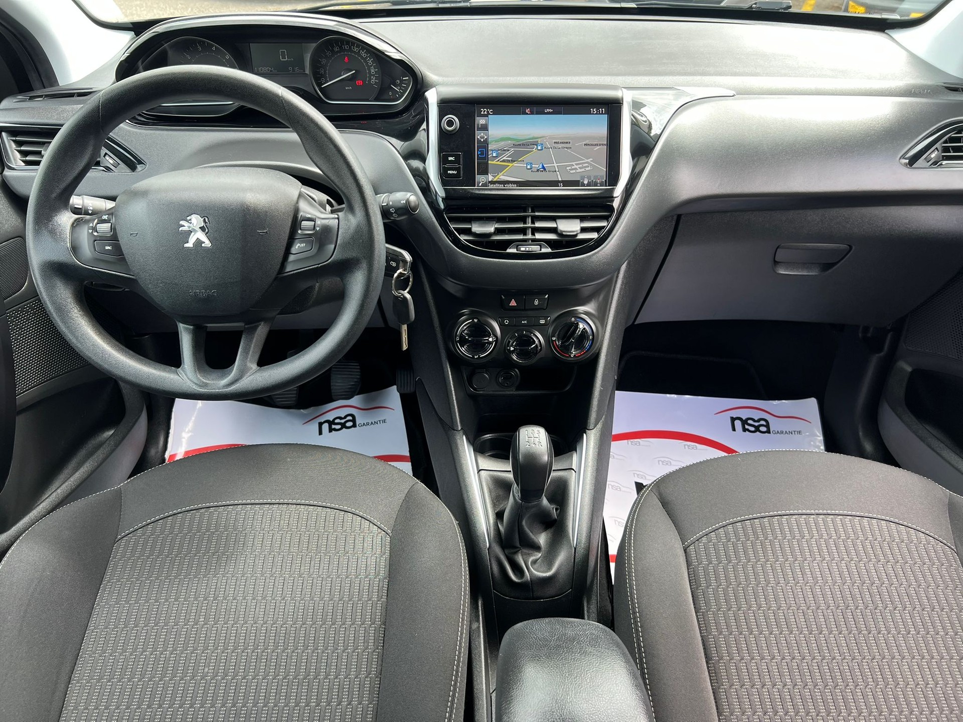 PEUGEOT 208 1.2 PureTech Active-image-7
