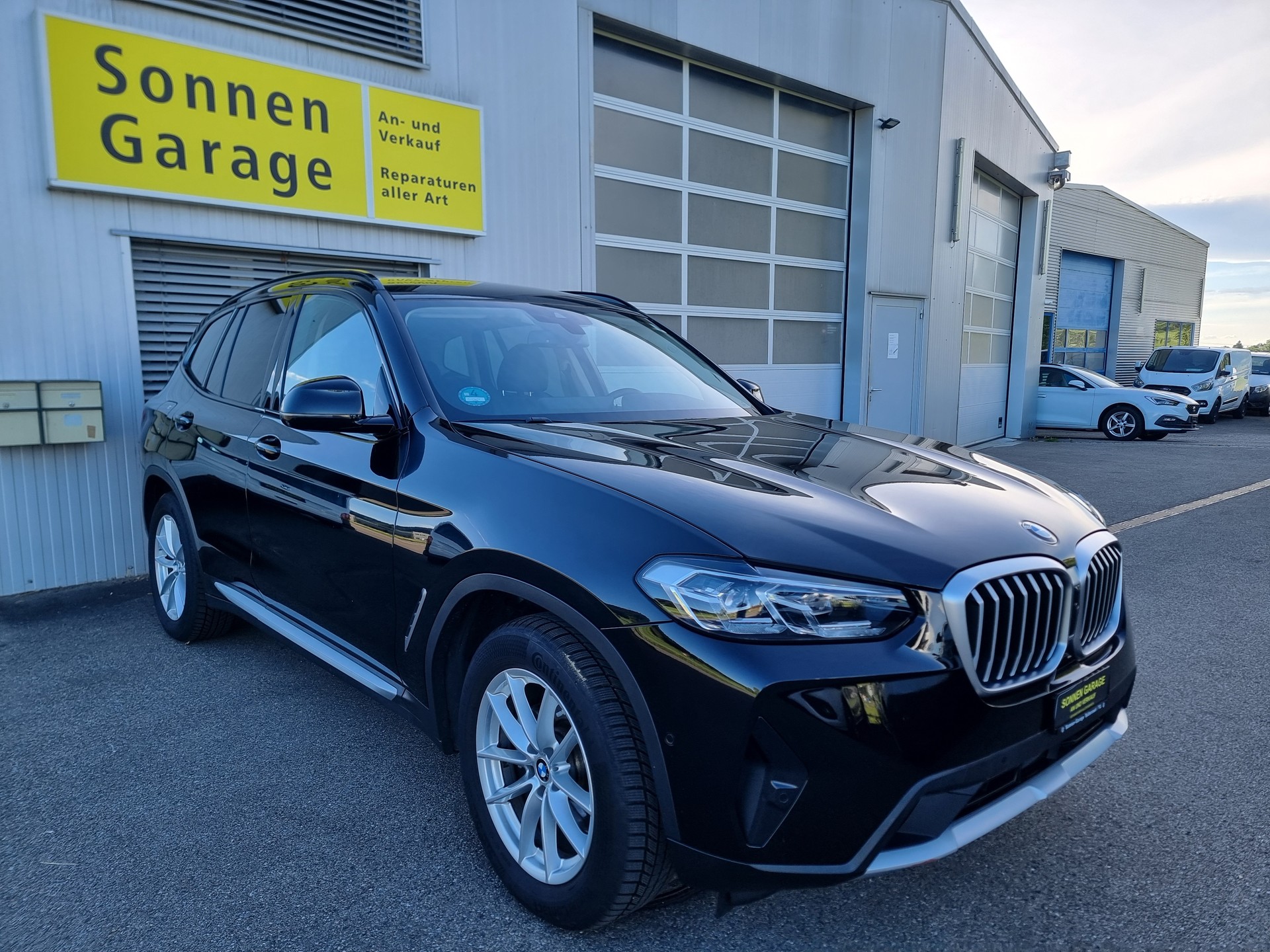 BMW X3 xDrive 20i-image-0