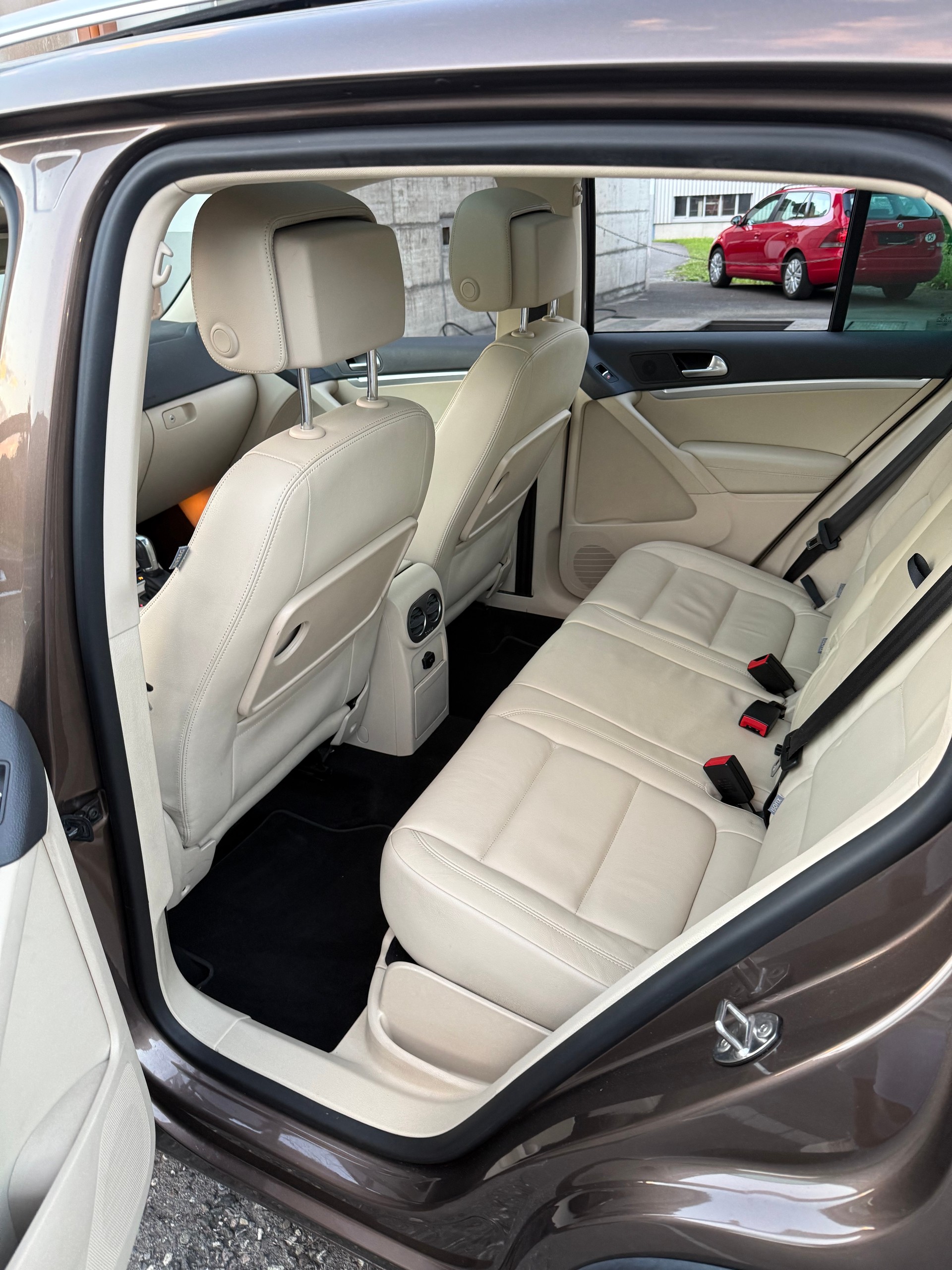 VW Tiguan 2.0 TSI Track&Style 4Motion DSG-image-16