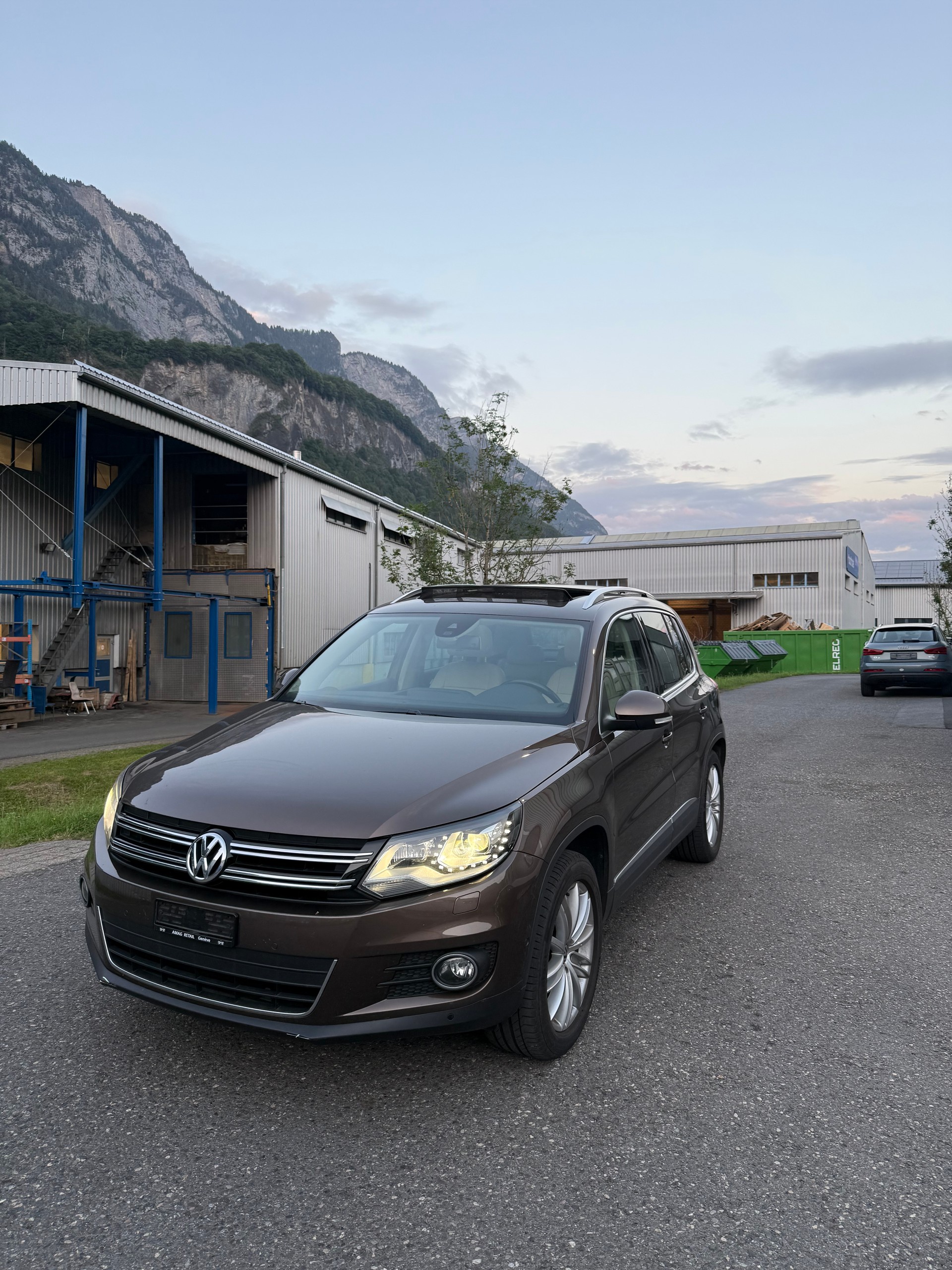 VW Tiguan 2.0 TSI Track&Style 4Motion DSG-image-0