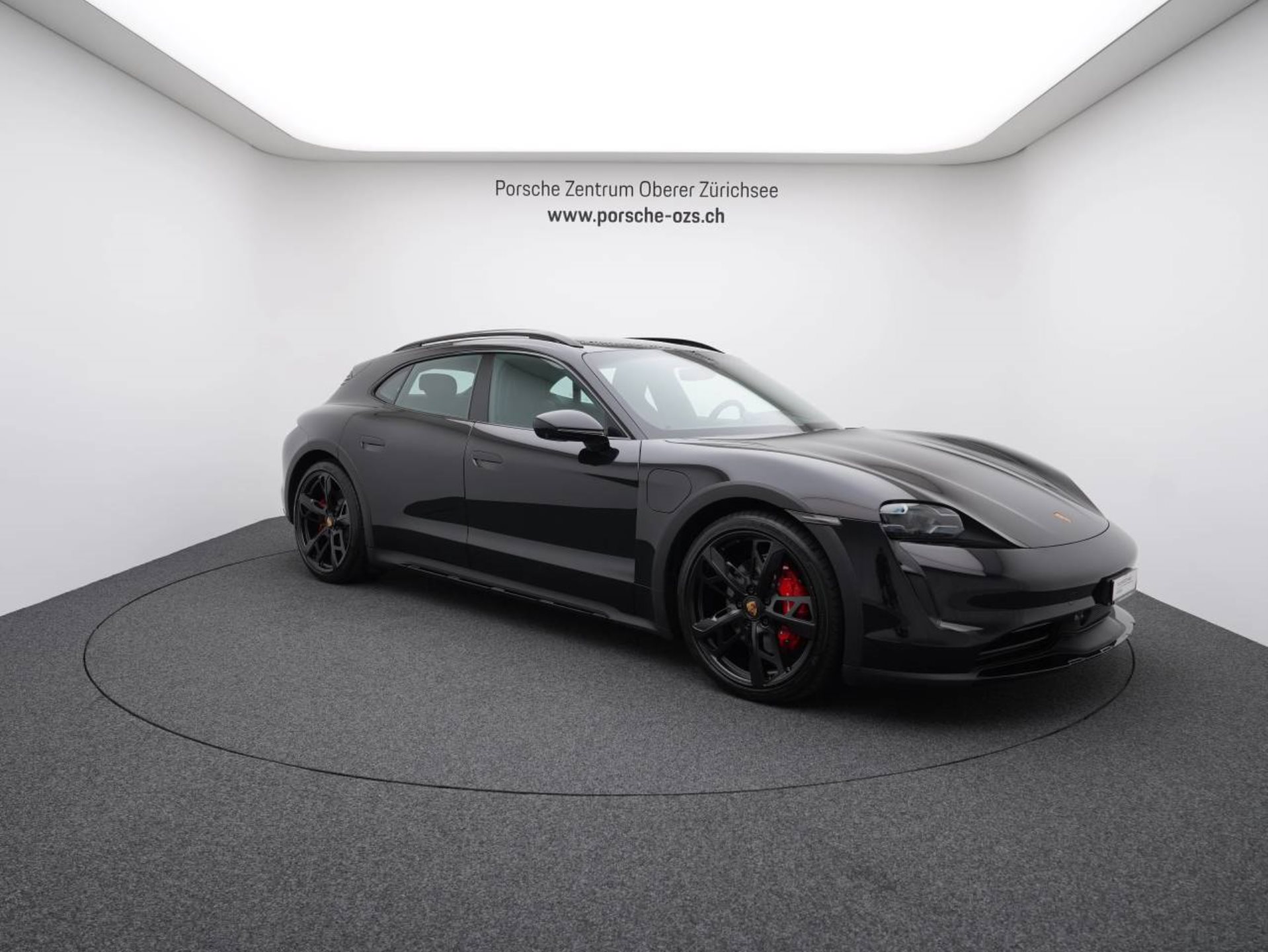 PORSCHE Taycan 4S Cross Turismo-image-8