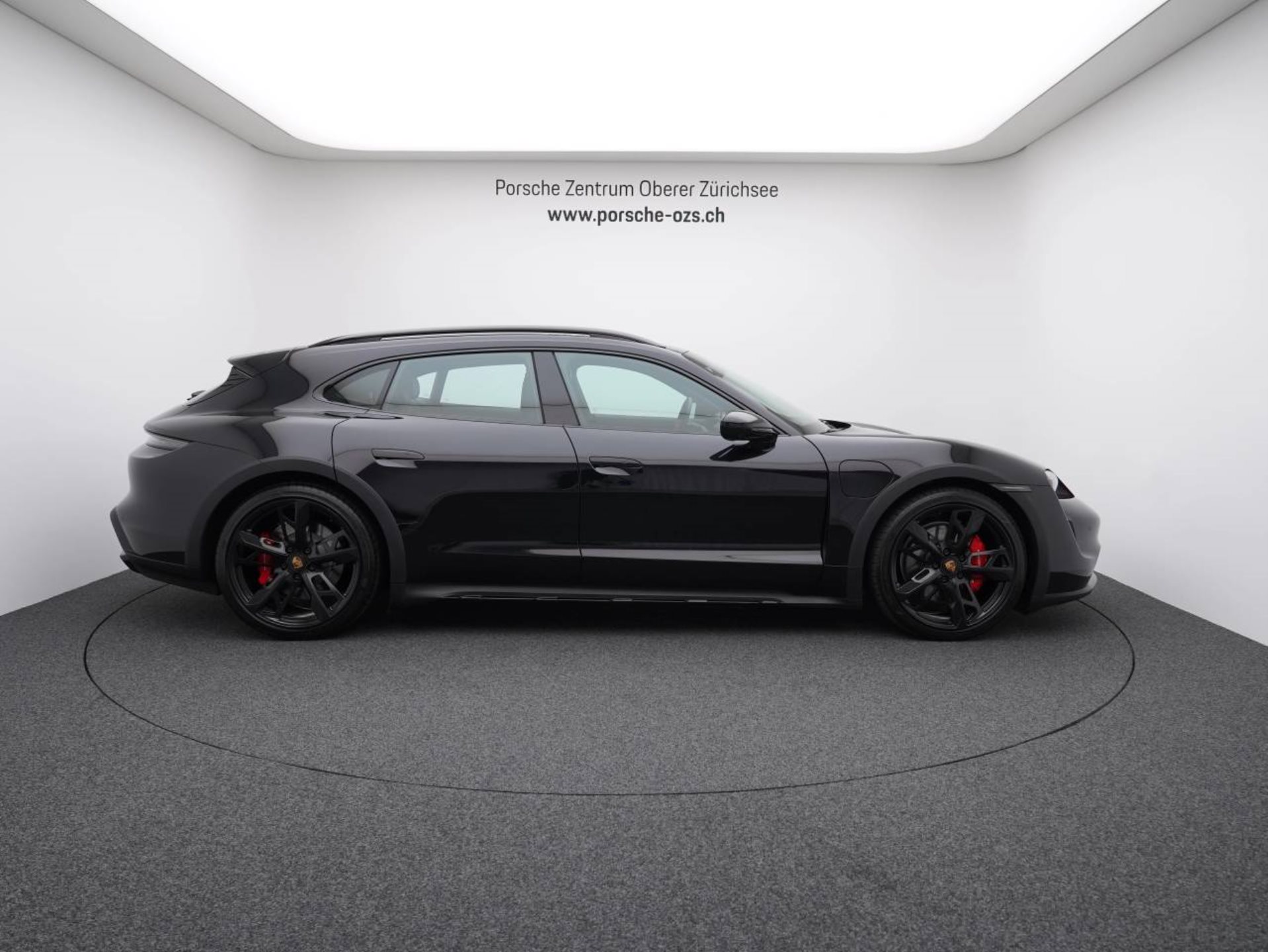 PORSCHE Taycan 4S Cross Turismo-image-7