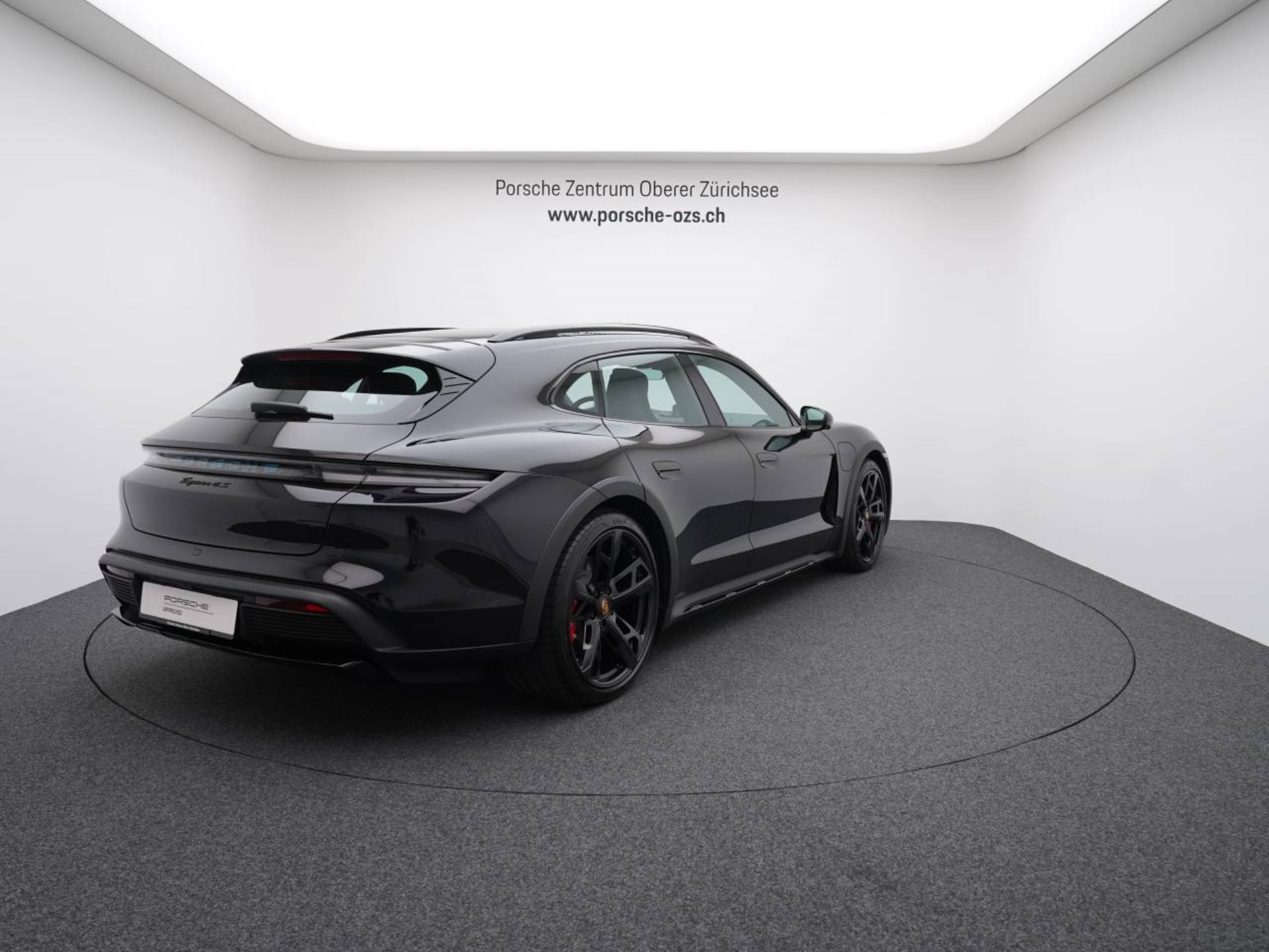 PORSCHE Taycan 4S Cross Turismo-image-6
