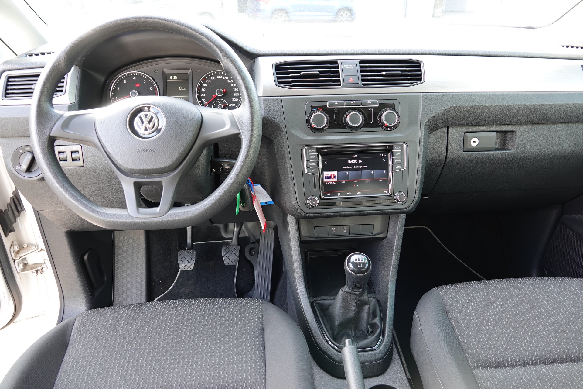VW Caddy 1.2 TSI Family Beach-image-9