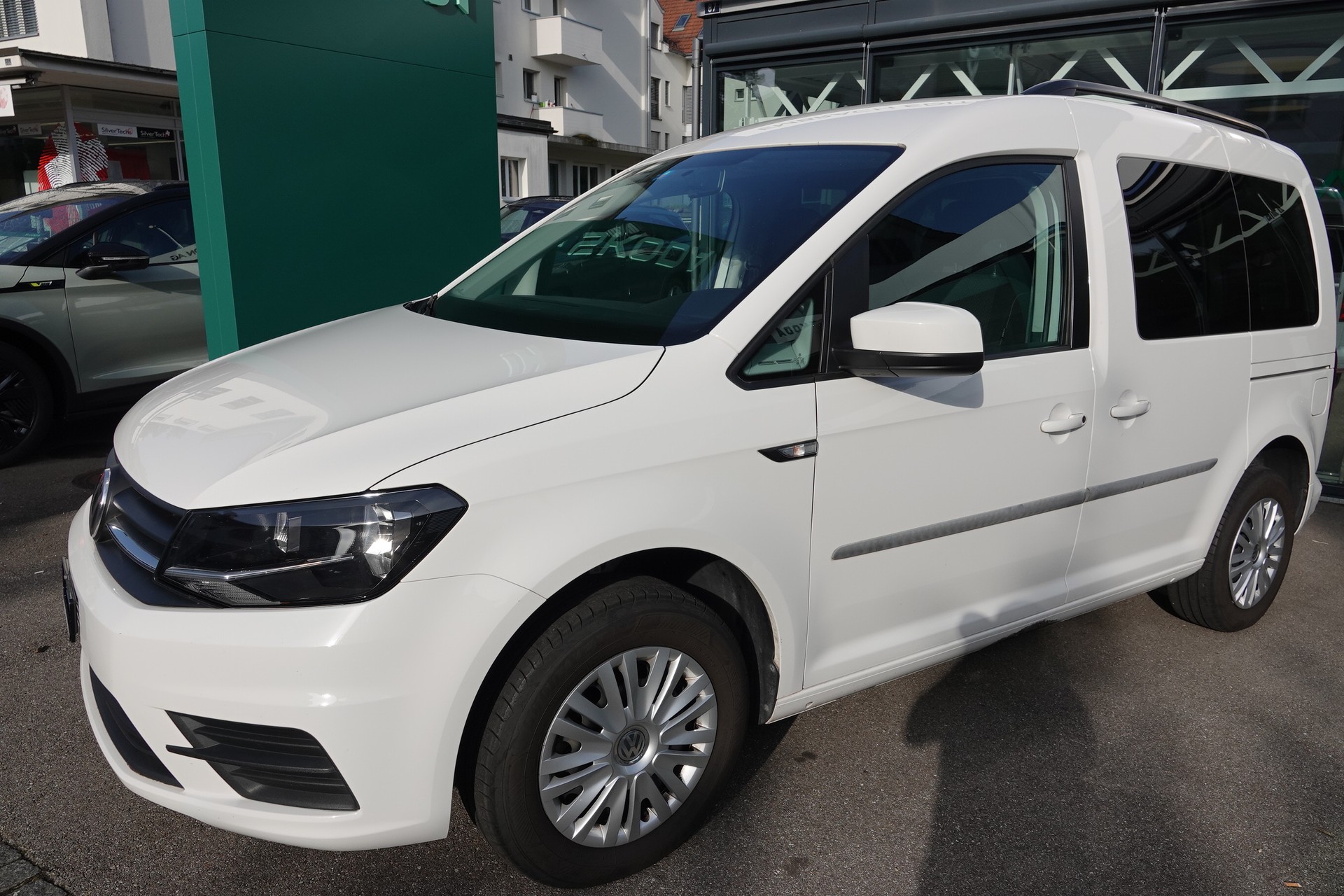 VW Caddy 1.2 TSI Family Beach-image-2