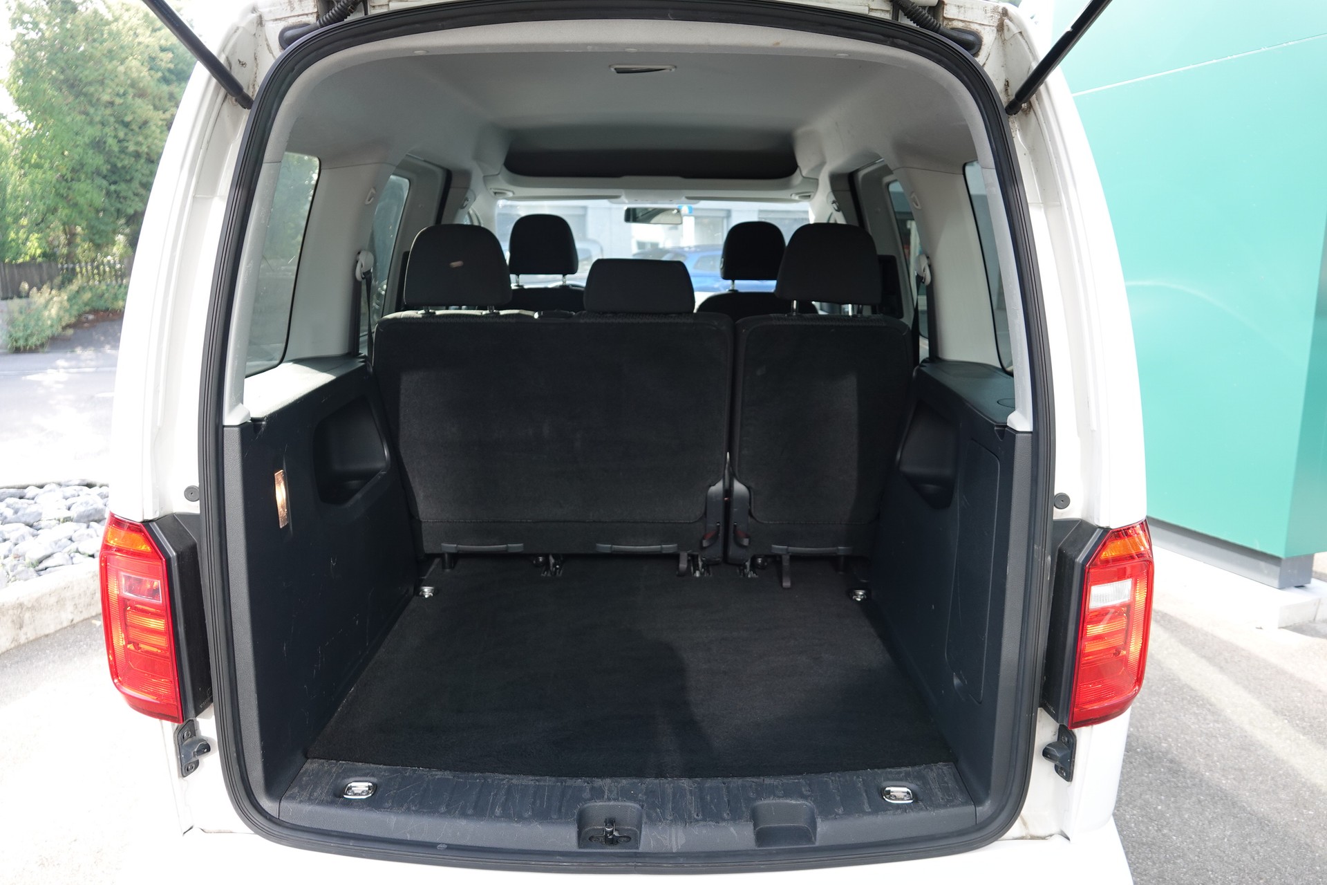 VW Caddy 1.2 TSI Family Beach-image-15