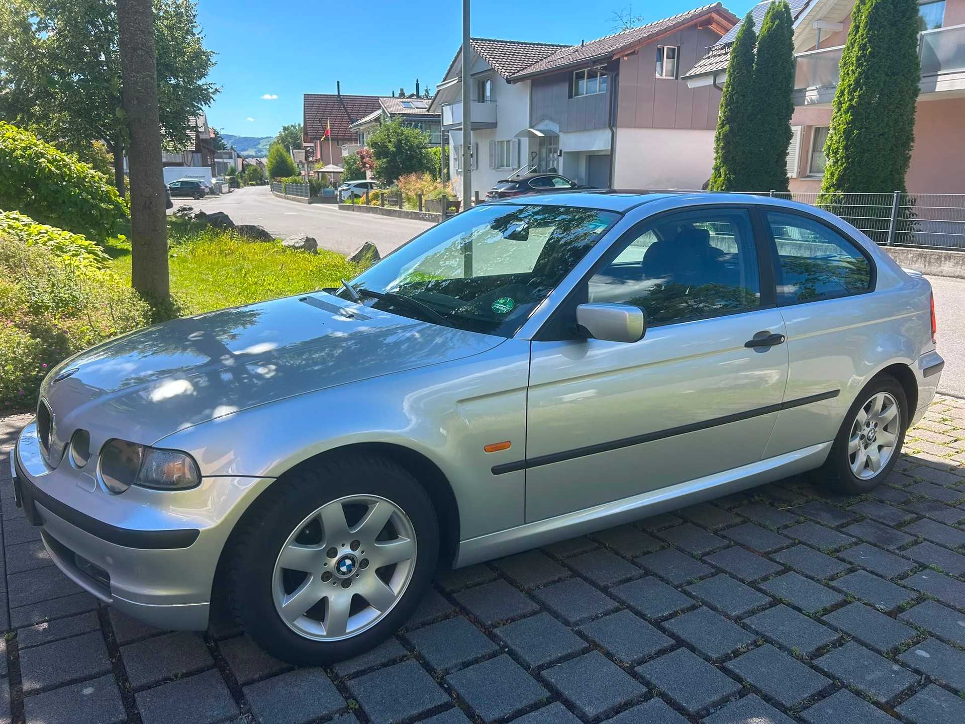 BMW 316ti-image-0