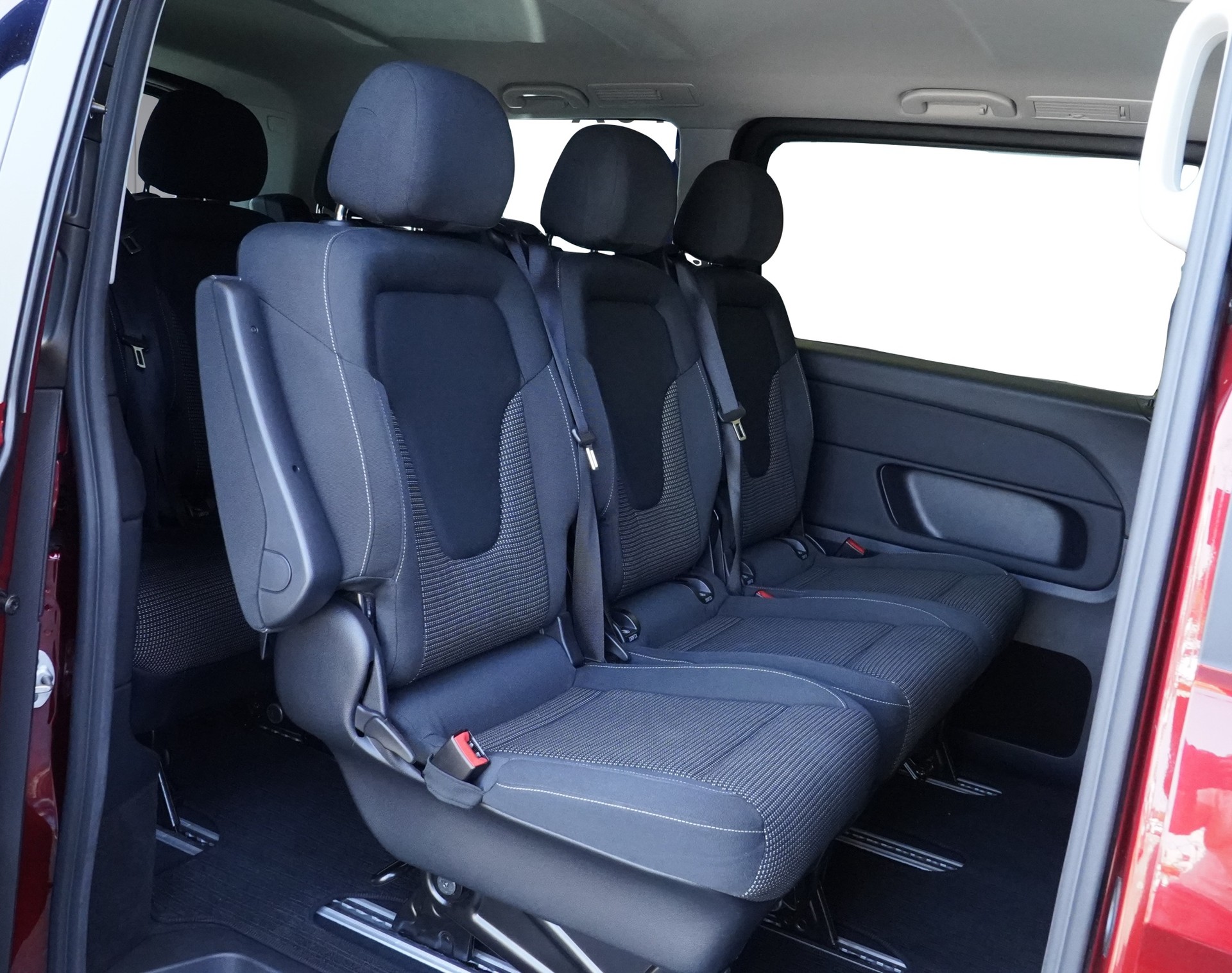 MERCEDES-BENZ V 250 d lang Avantgarde 9G-Tronic *CH Fahrzeug & Gratis-Service*-image-16