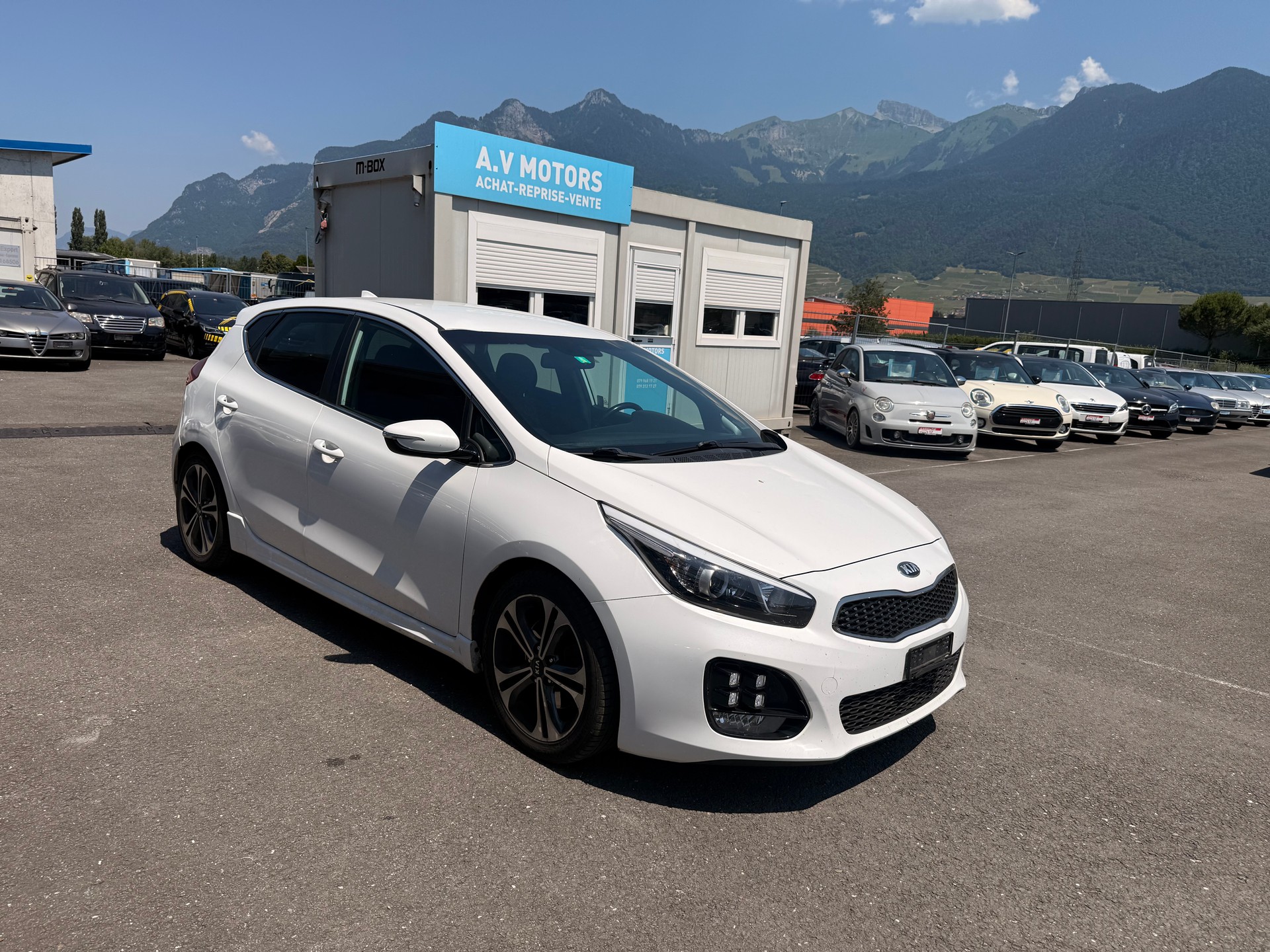 KIA Cee'd 1.0 T-GDi GT Line-image-2