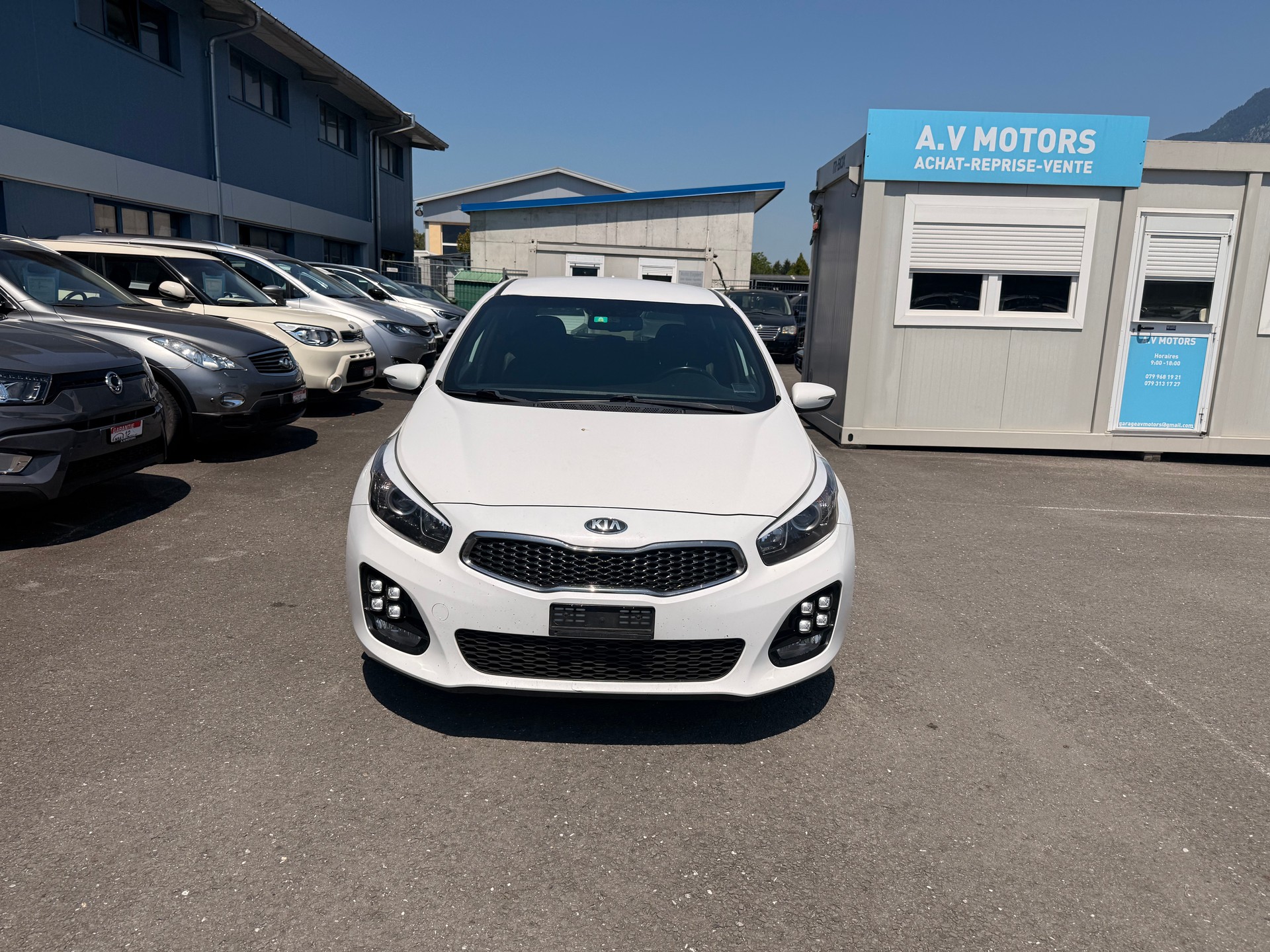 KIA Cee'd 1.0 T-GDi GT Line-image-1
