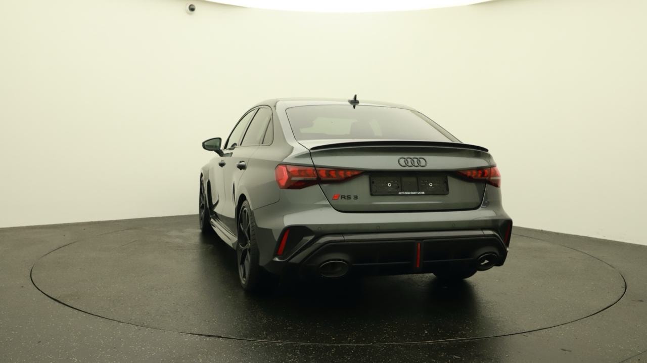 AUDI RS3 Limousine 2.5 TSI quattro S-tronic-image-3