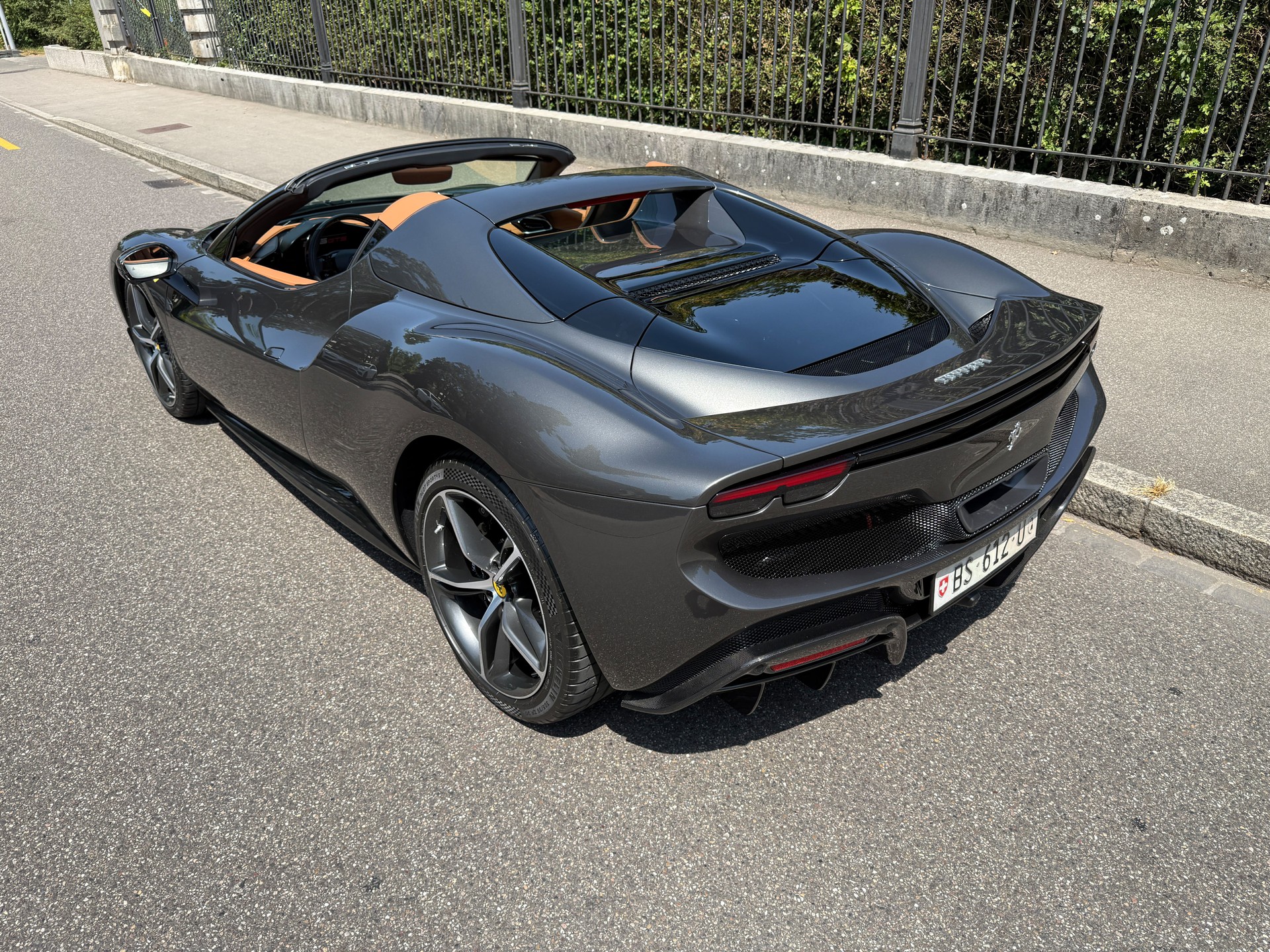 FERRARI 296 GTS-image-1