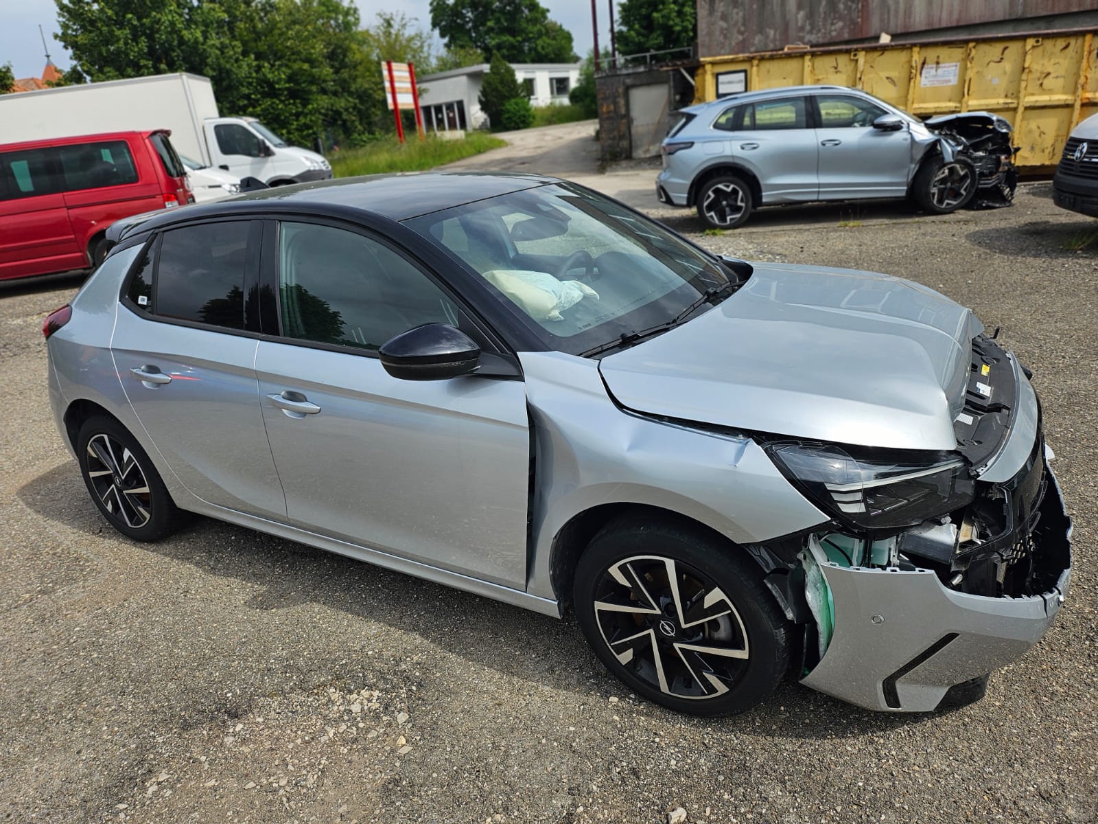 OPEL Corsa 1.2 MHEV GS Celebration BESCHADIGT ENDOMMAGE-image-4