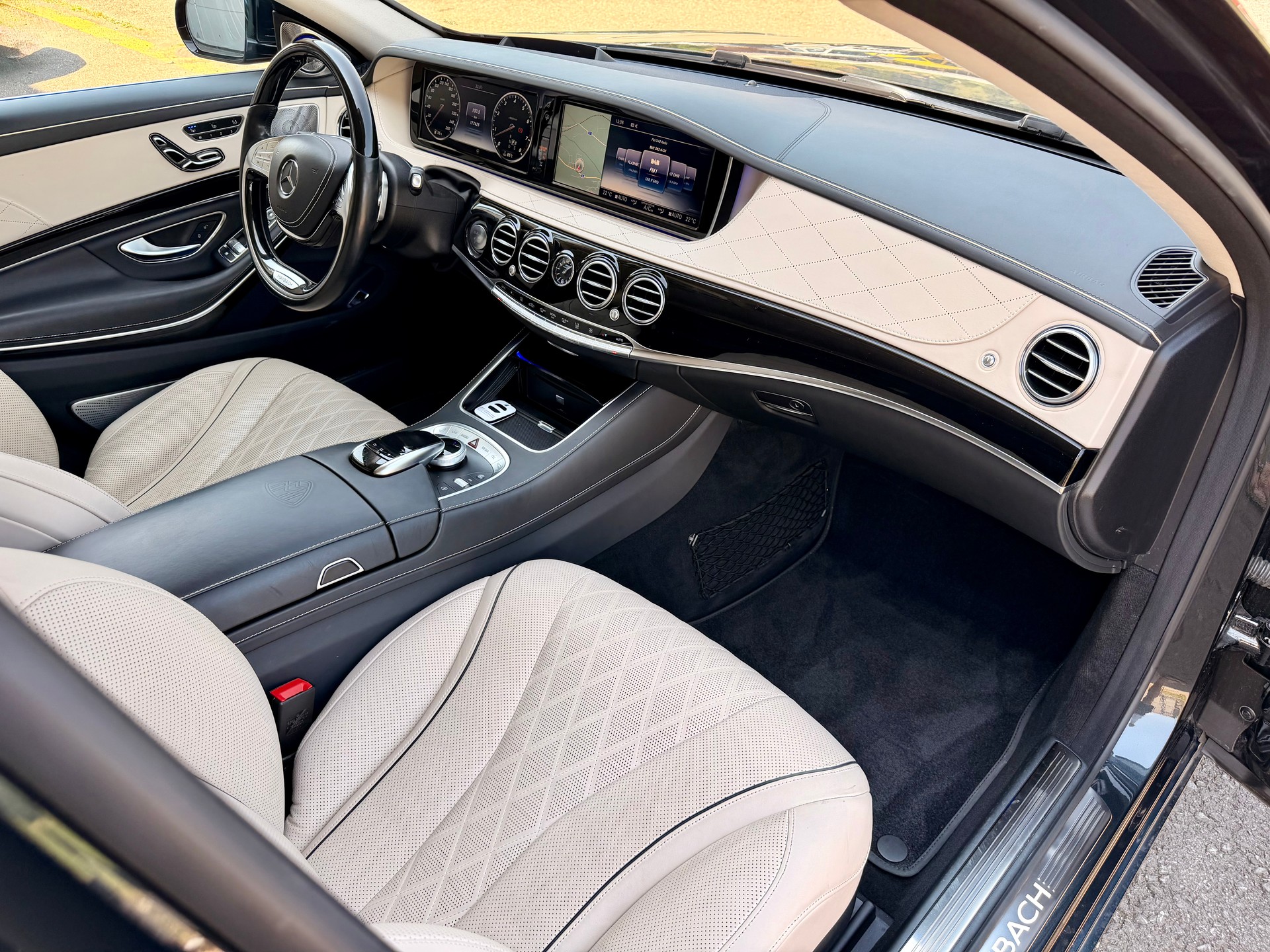 MERCEDES-BENZ S 600 Maybach 7G-Tronic-image-14