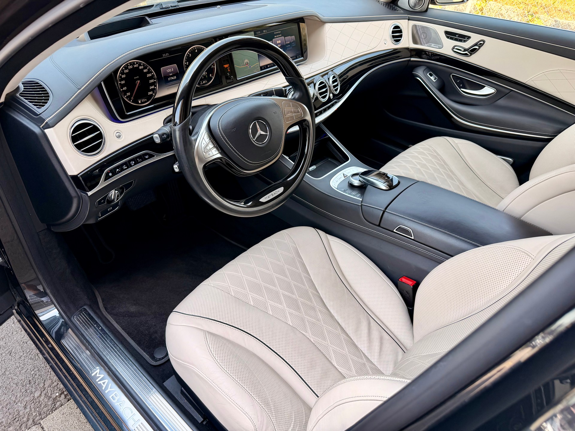 MERCEDES-BENZ S 600 Maybach 7G-Tronic-image-8