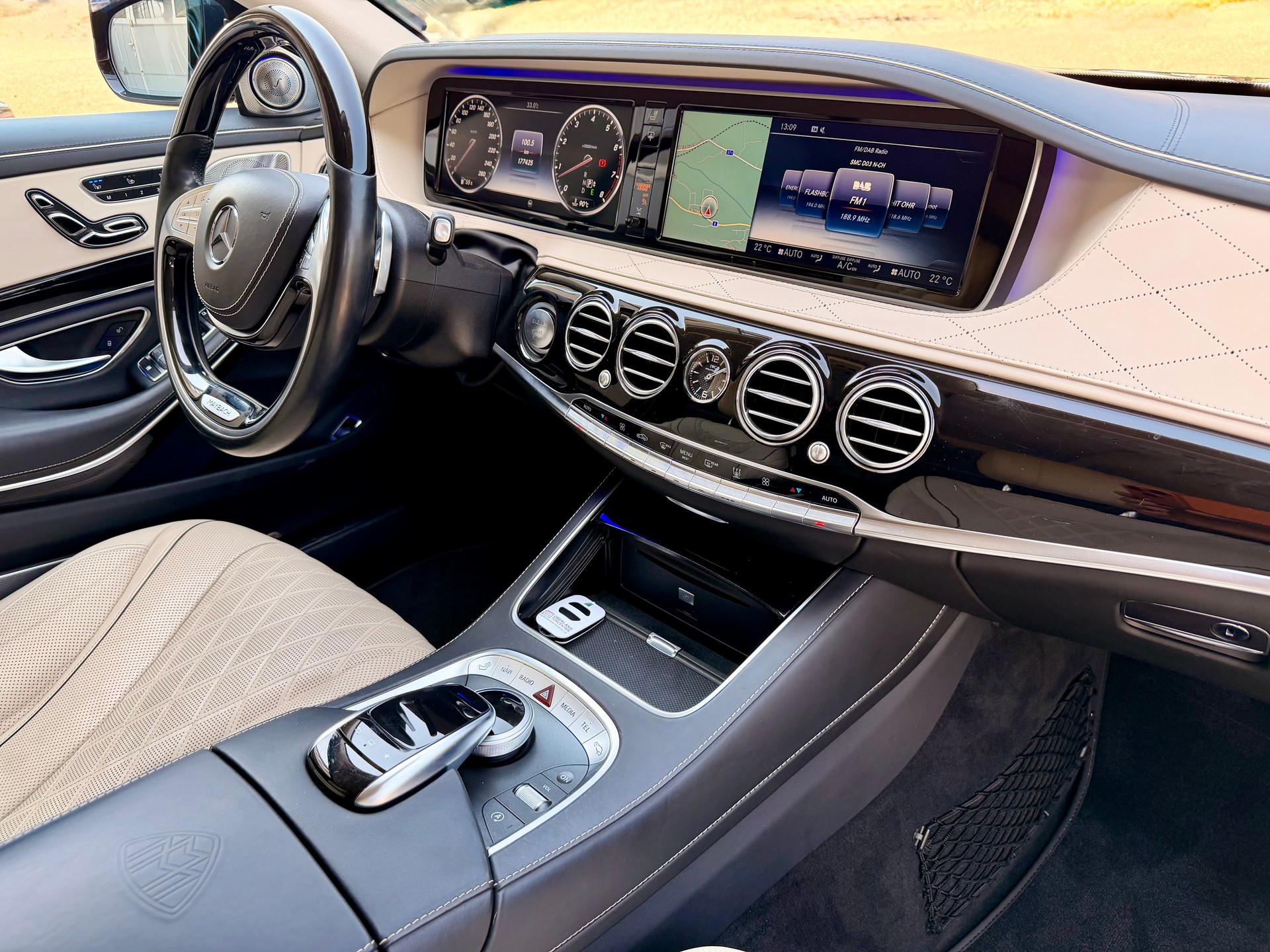 MERCEDES-BENZ S 600 Maybach 7G-Tronic-image-13