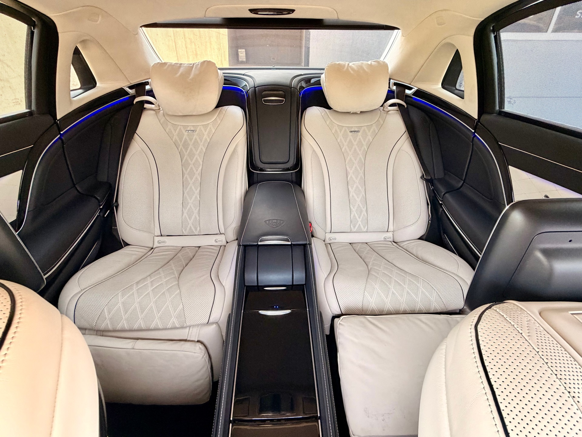 MERCEDES-BENZ S 600 Maybach 7G-Tronic-image-24