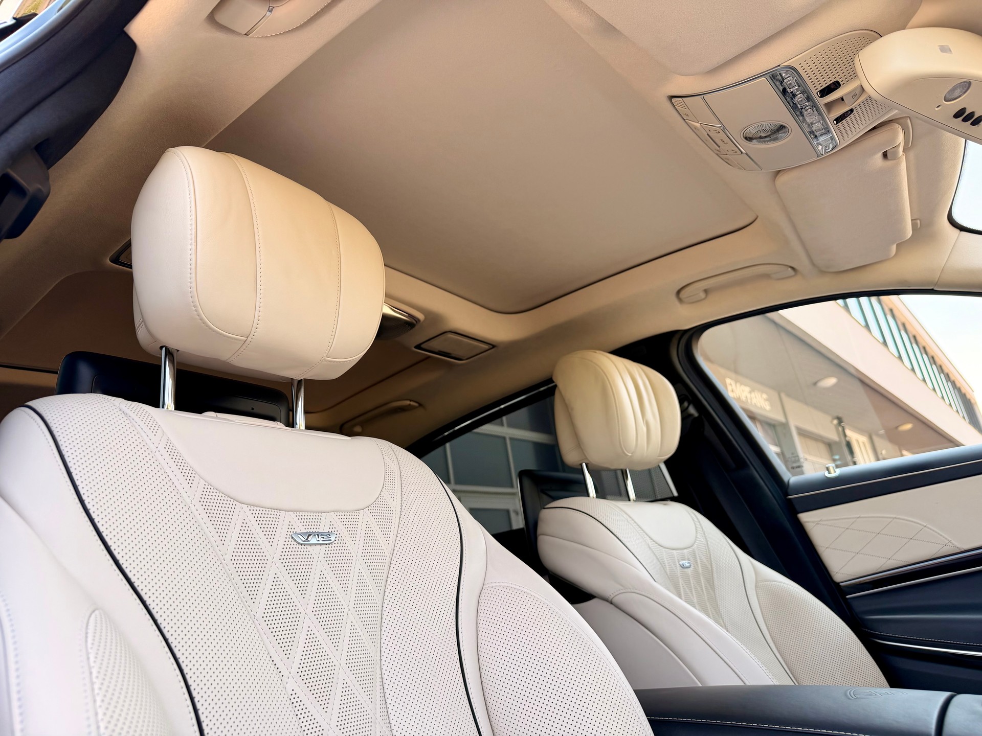 MERCEDES-BENZ S 600 Maybach 7G-Tronic-image-17