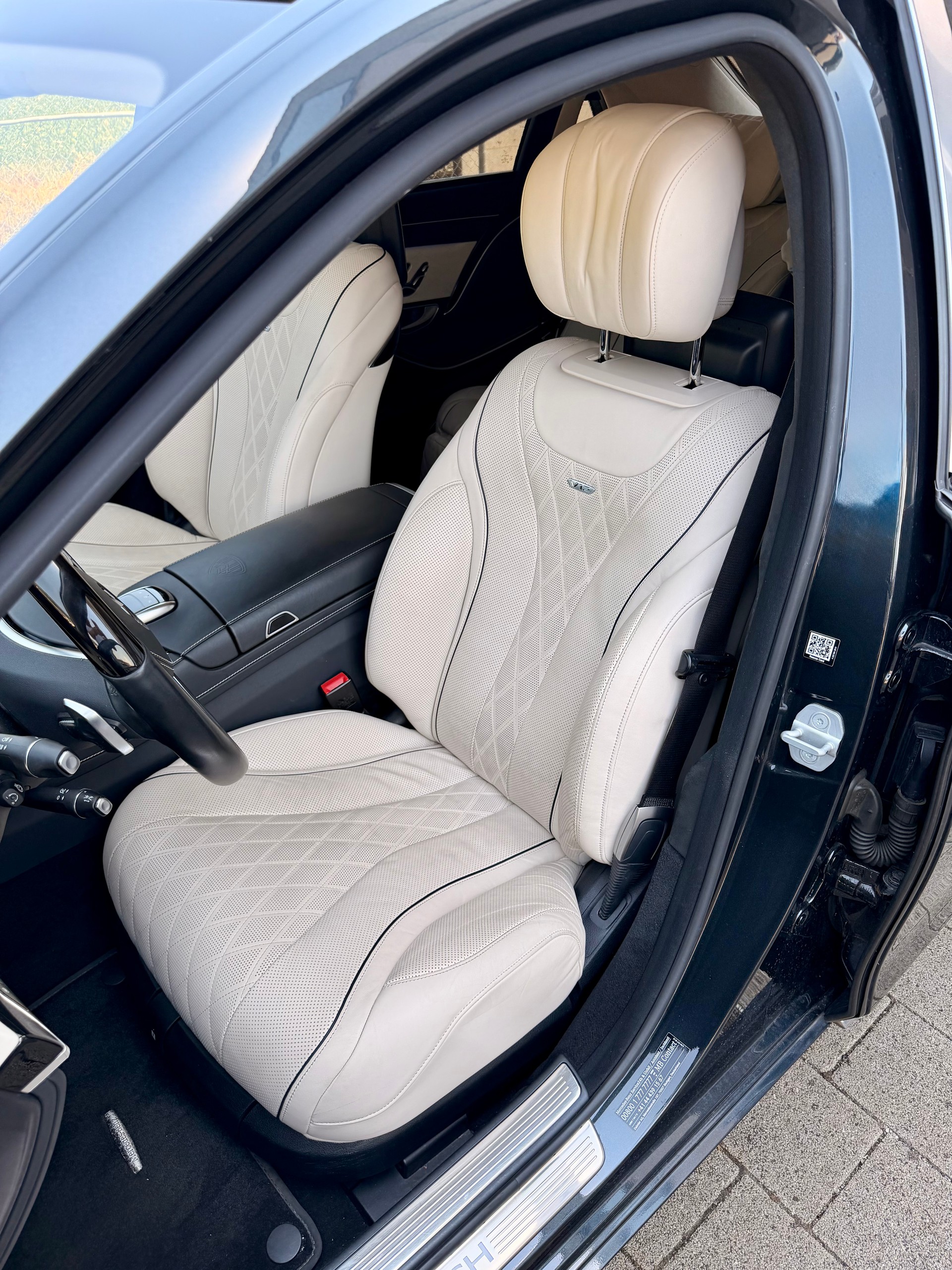 MERCEDES-BENZ S 600 Maybach 7G-Tronic-image-9