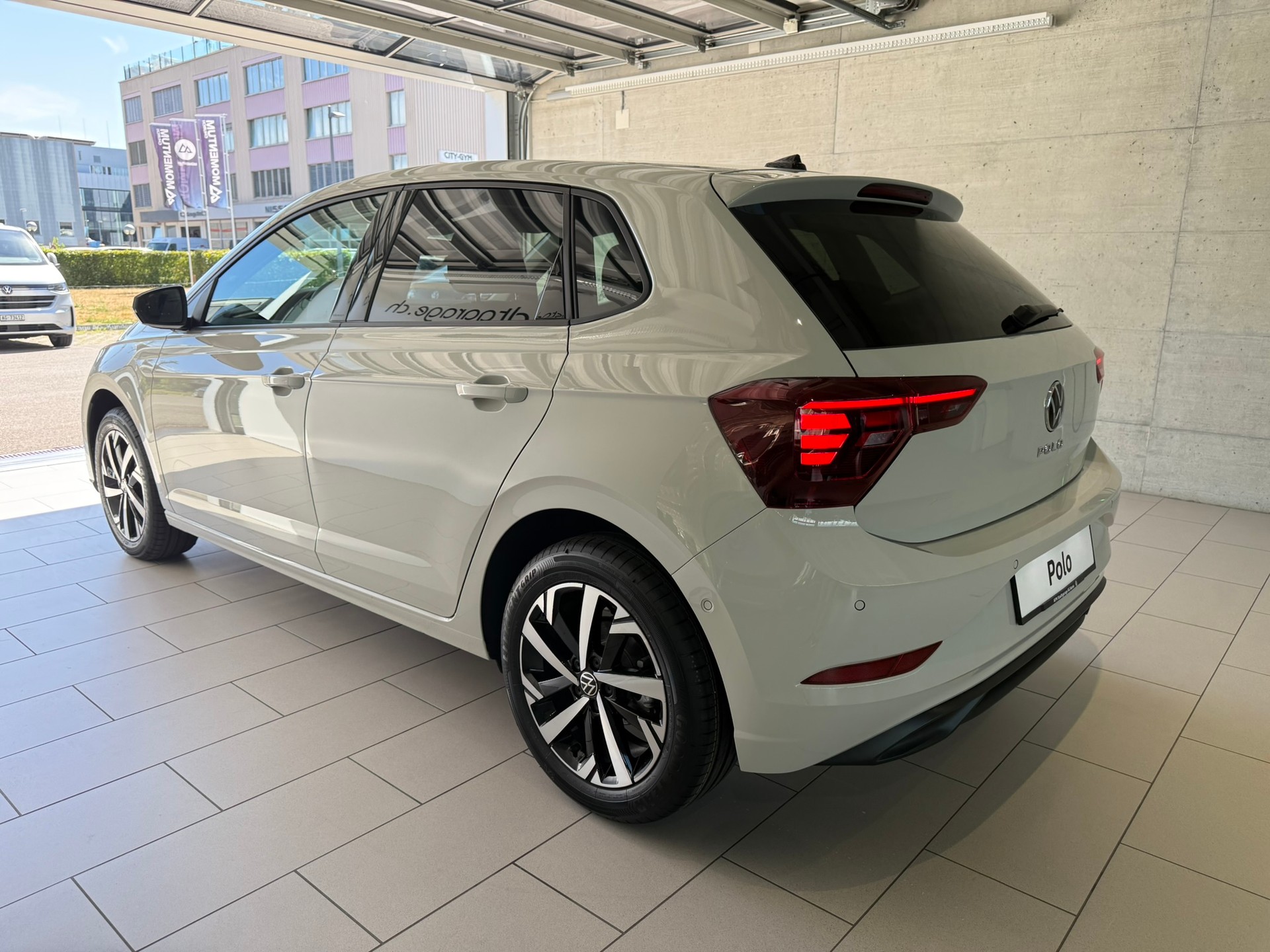 VW Polo 1.0 TSI Life DSG-showroom-element-3