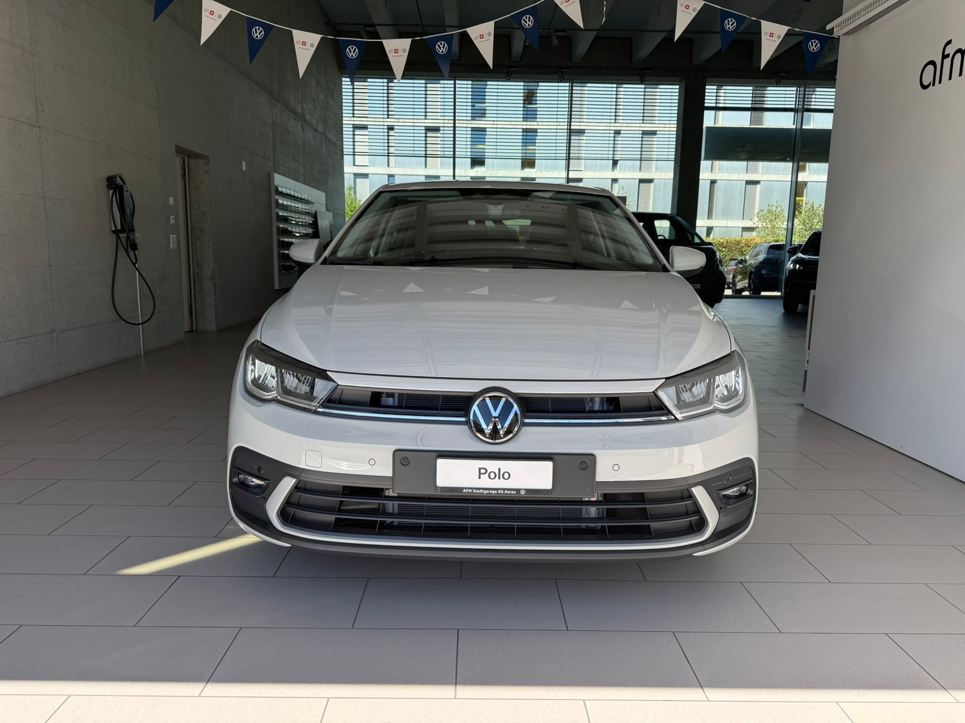 VW Polo 1.0 TSI Life DSG-showroom-element-1