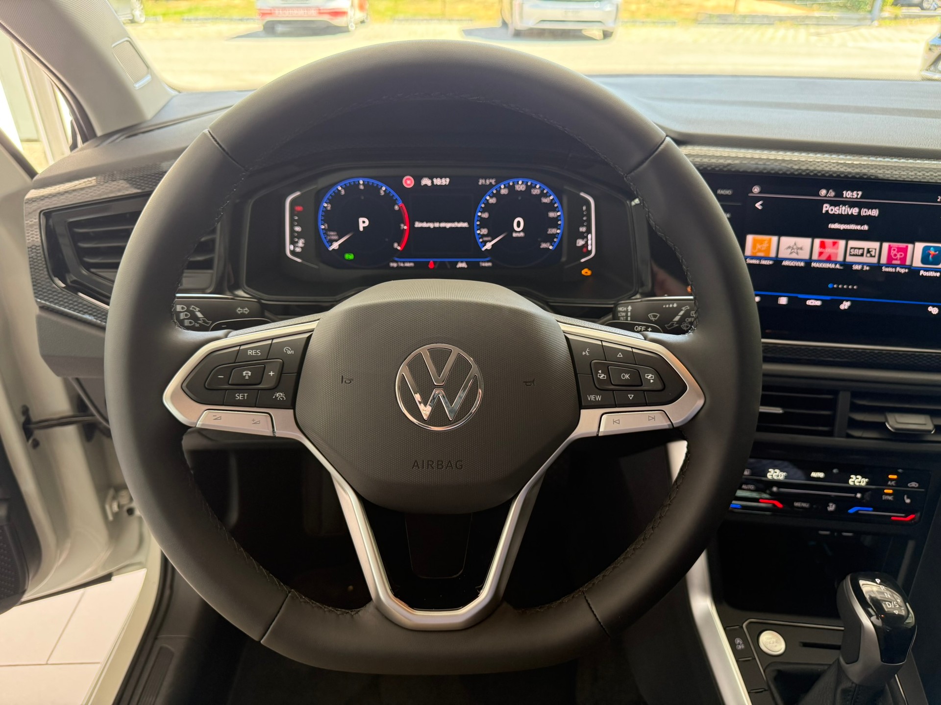 VW Polo 1.0 TSI Life DSG-image-9