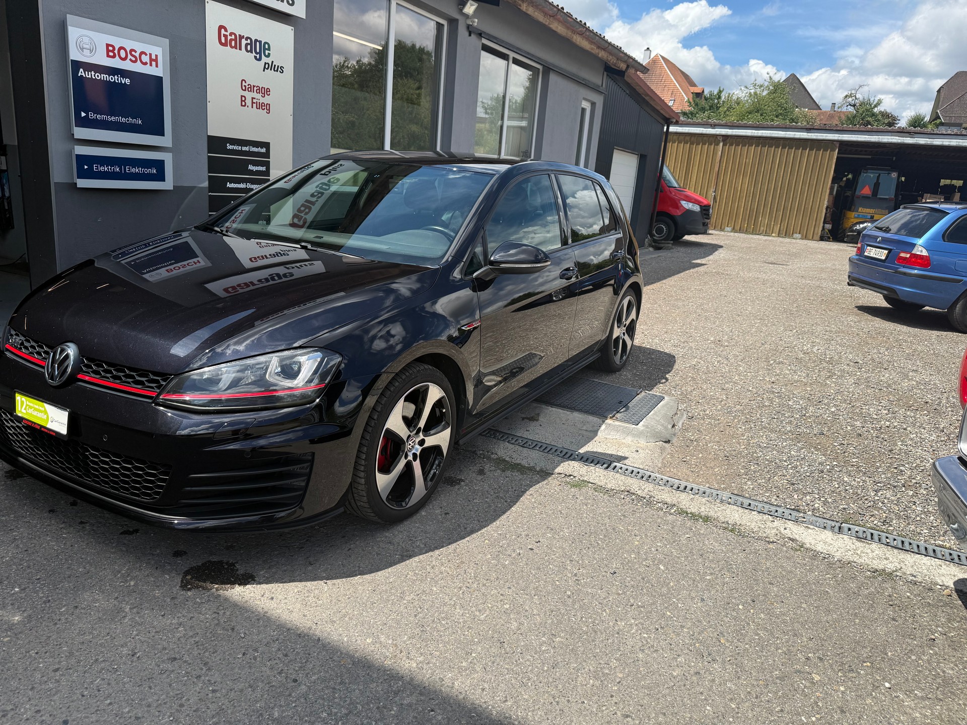 VW Golf 2.0 TSI GTI-image-3