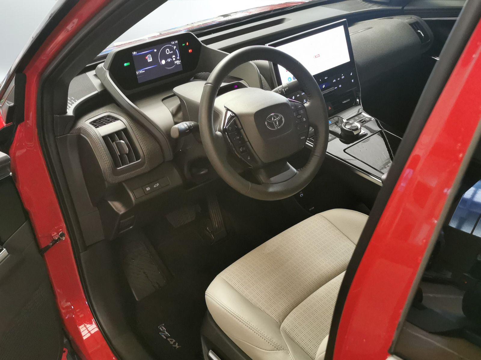 TOYOTA bZ4X 6.6 kw OBC Premium AWD-image-3