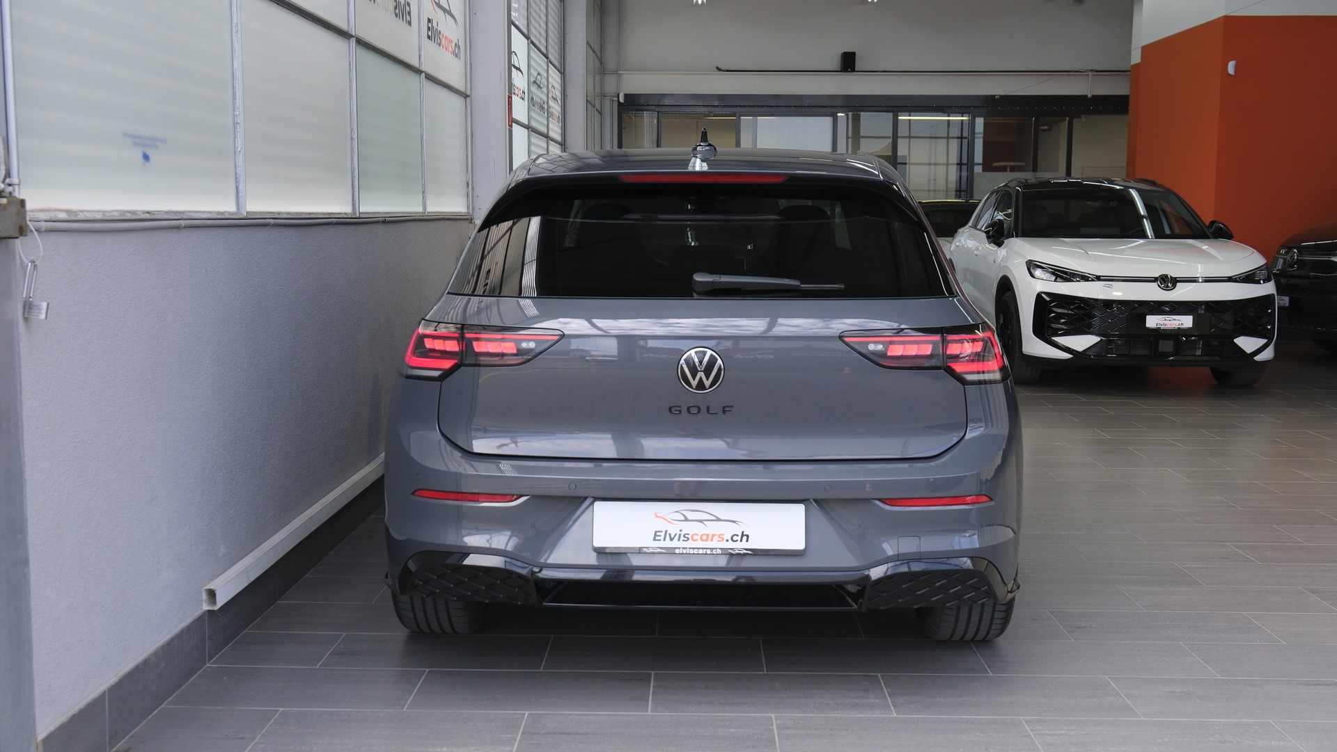 VW Golf 1.5 e TSI mHEV R-Line DSG * Black Style *-image-10