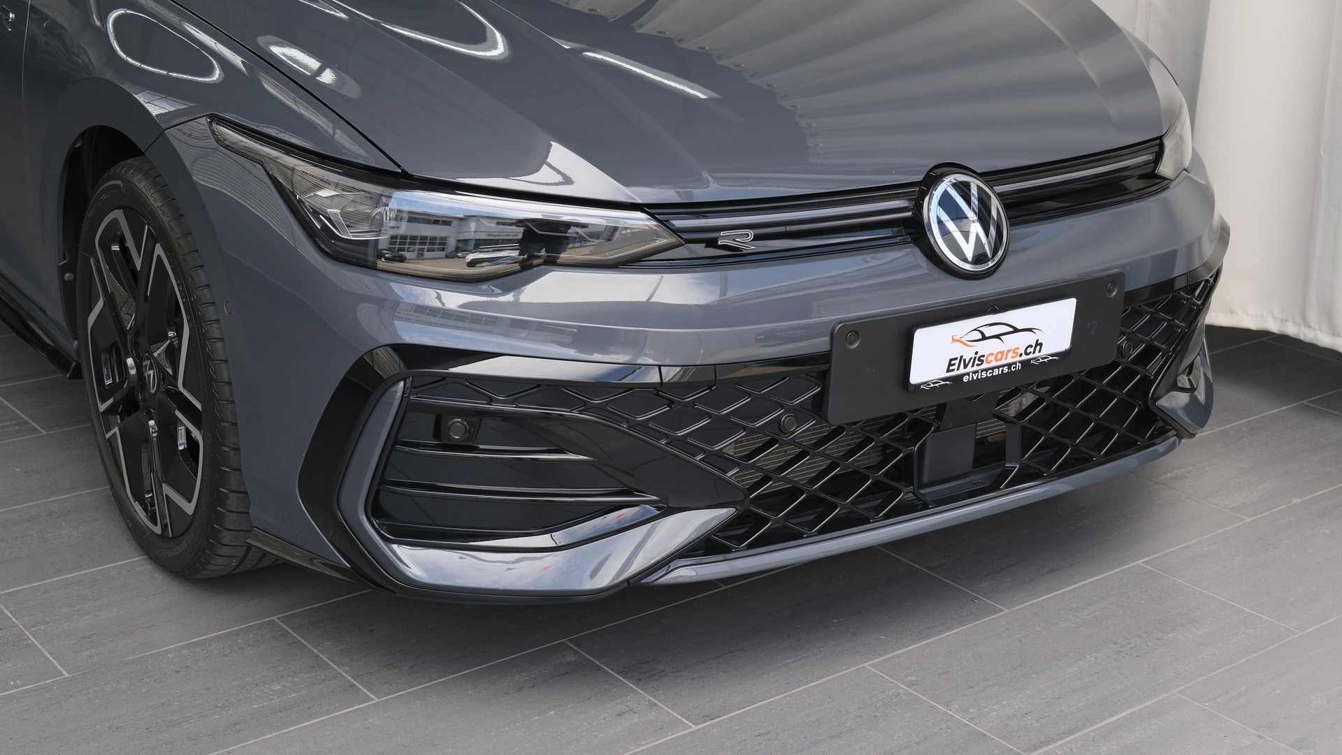 VW Golf 1.5 e TSI mHEV R-Line DSG * Black Style *-image-29