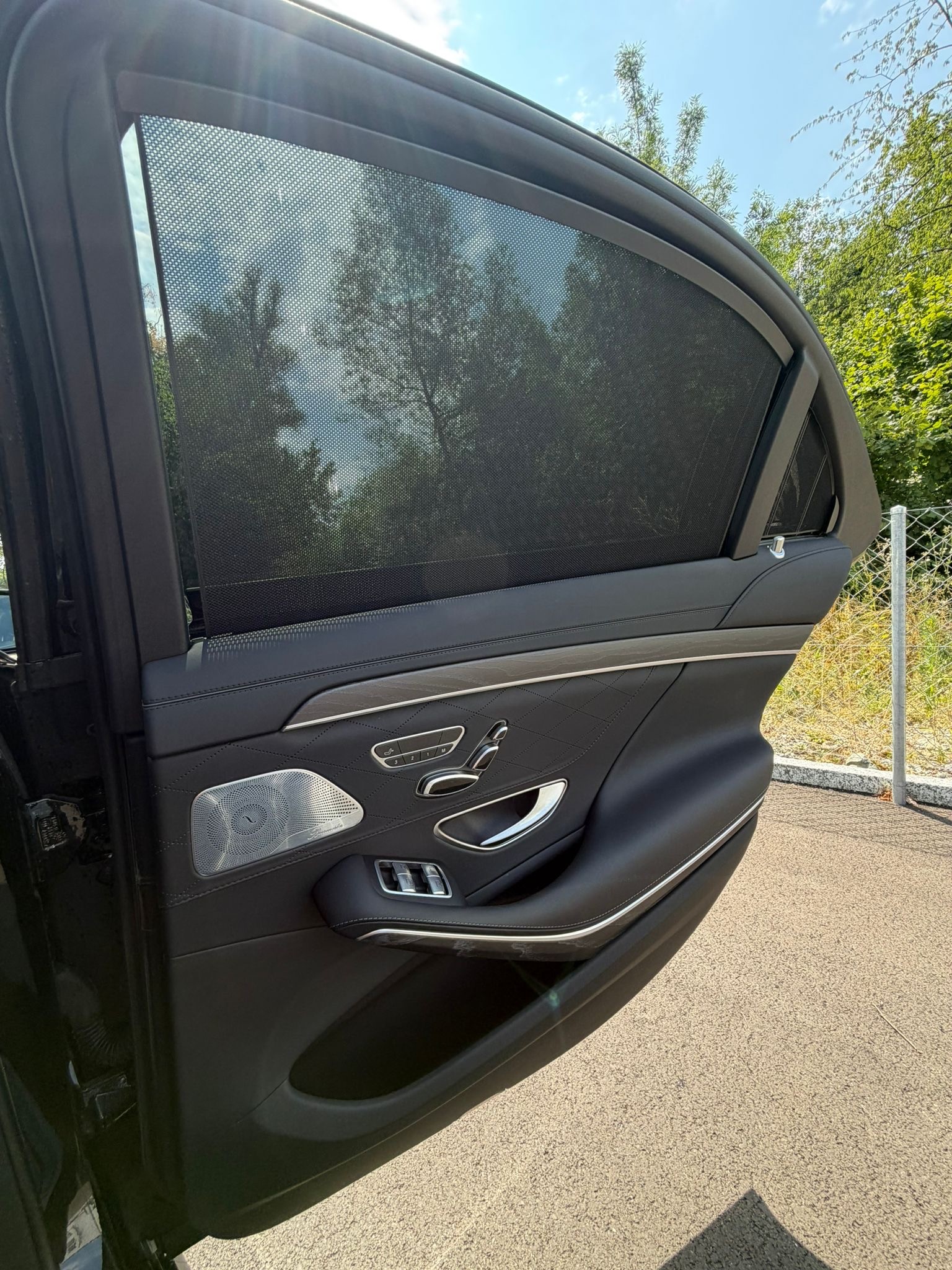 MERCEDES-BENZ S 350 d AMG Line 4matic lang-image-4