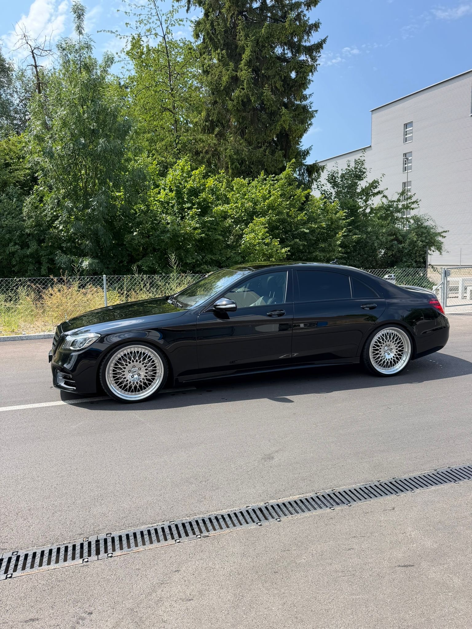 MERCEDES-BENZ S 350 d AMG Line 4matic lang-image-1