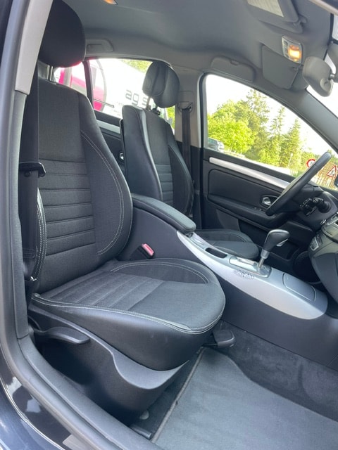 RENAULT Laguna 2.0 16V T Dynamique Automatic-image-17